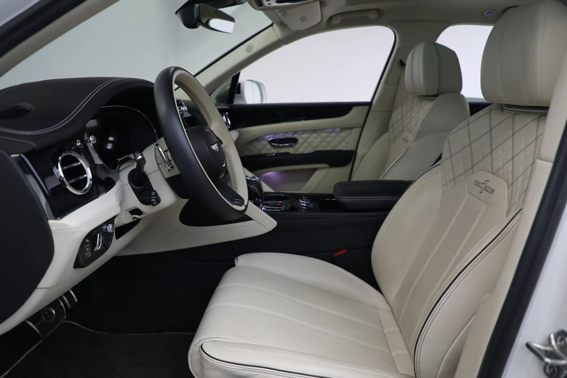 mph015_2915030010_Used_2021_Bentley_Bentayga_First_Edition_V8_822c4ad67b