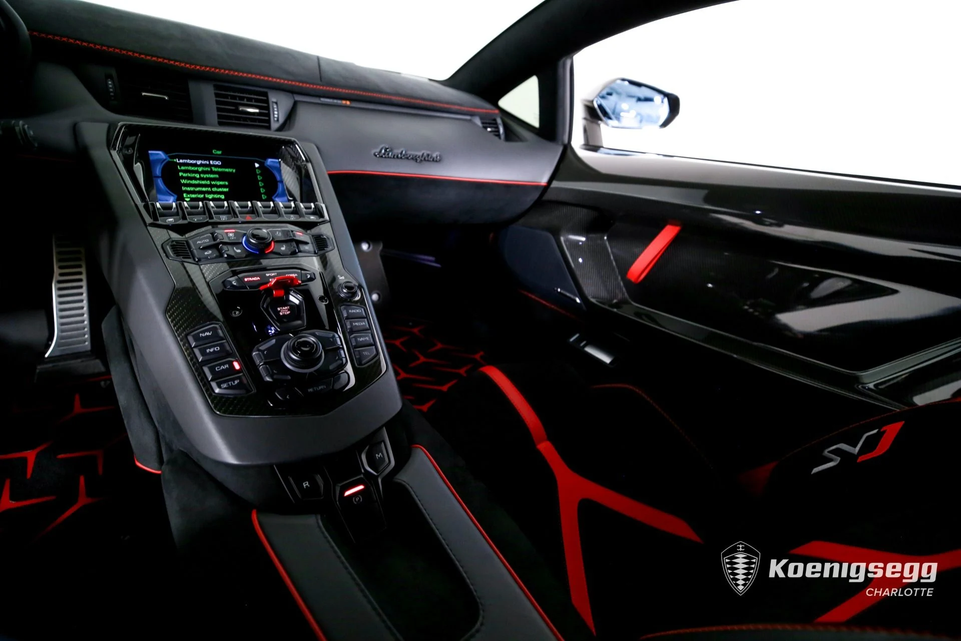 mph015_2916128079_Used_2020_Lamborghini_Aventador_LP_770_4_SVJ_1782493883_3e8a7f8d3f