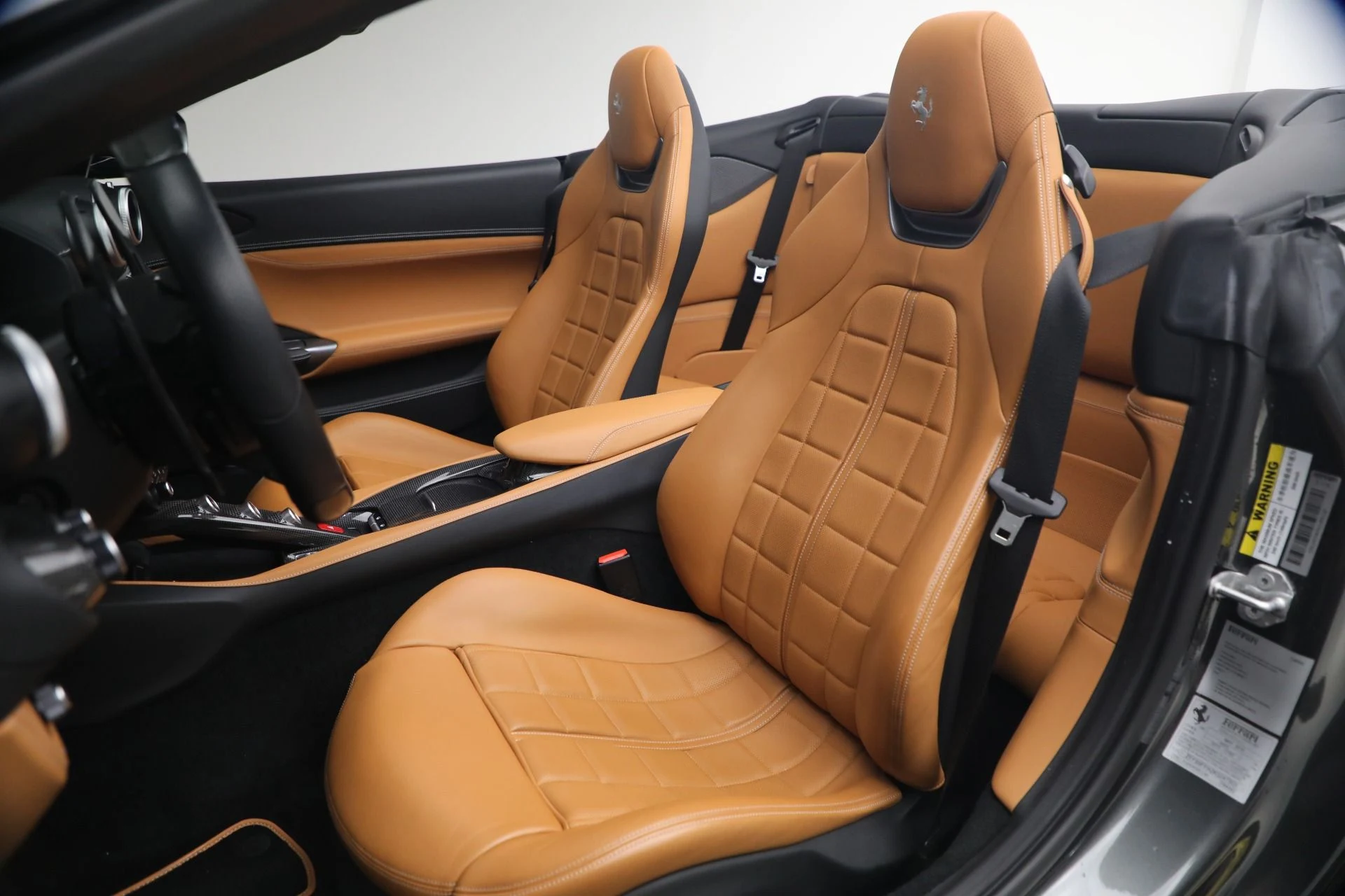 mph015_2916813583_Used_2019_Ferrari_Portofino_1791044080_dbc5612f4e