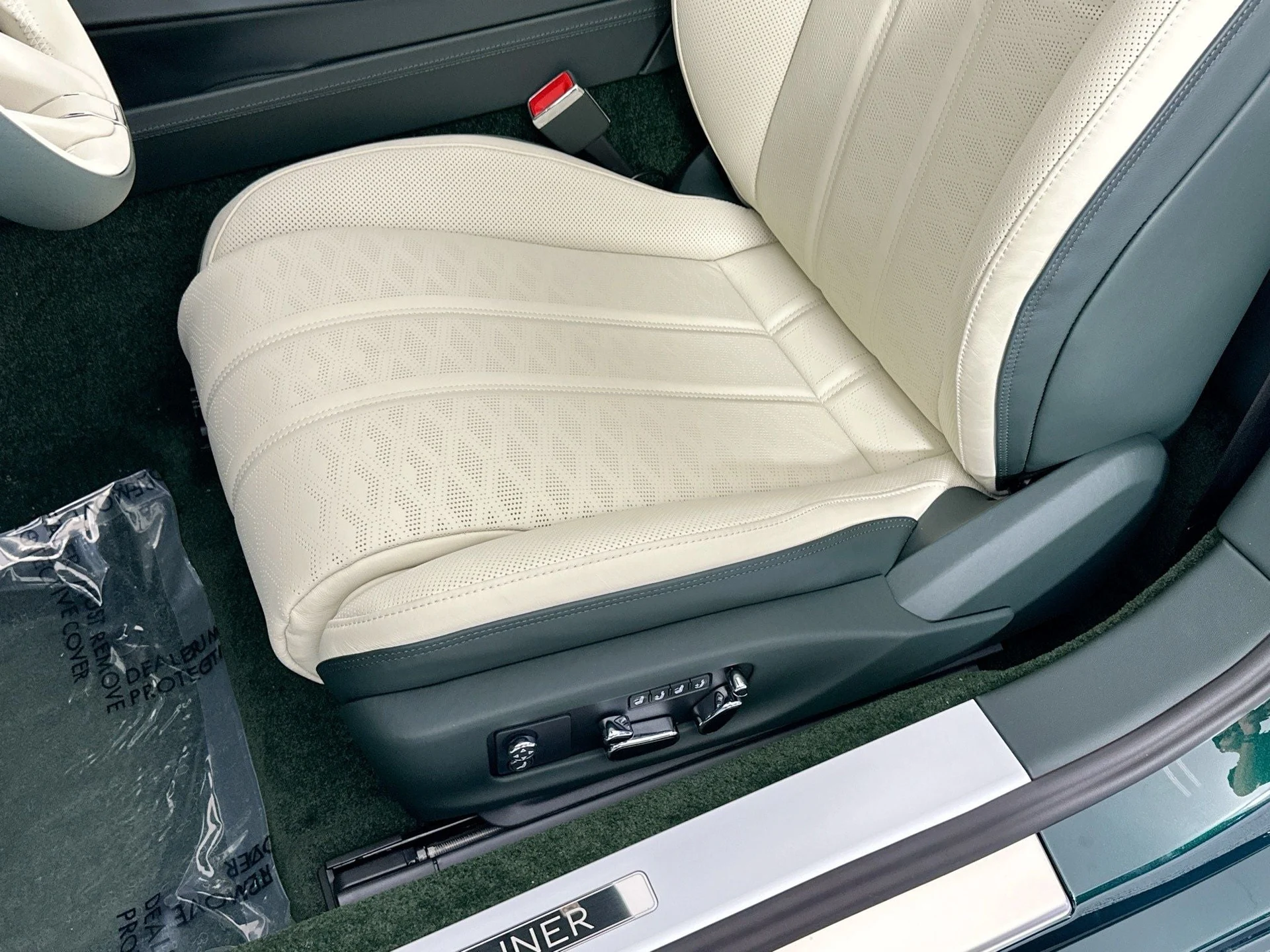 mph015_291979562_16_c49969909c