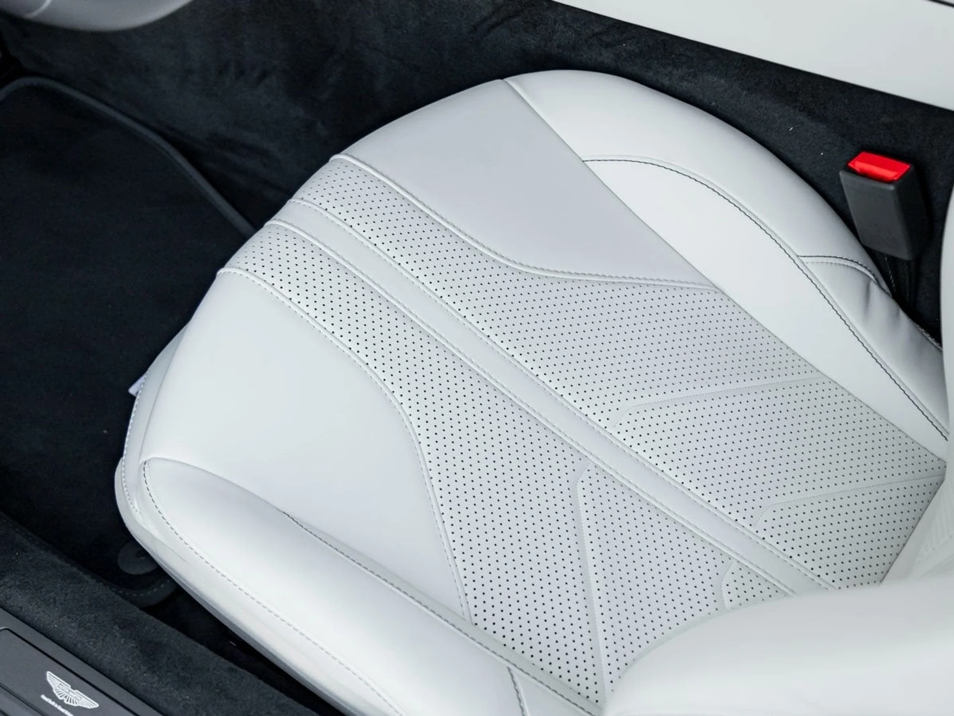 mph015_2921537052_16_9fad5a7463