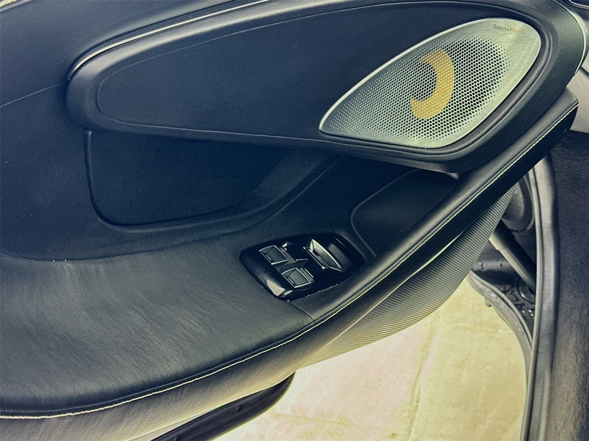 mph015_2921836947_b33215947d0bf630e64ae731202eb5abx_65bc8430ac