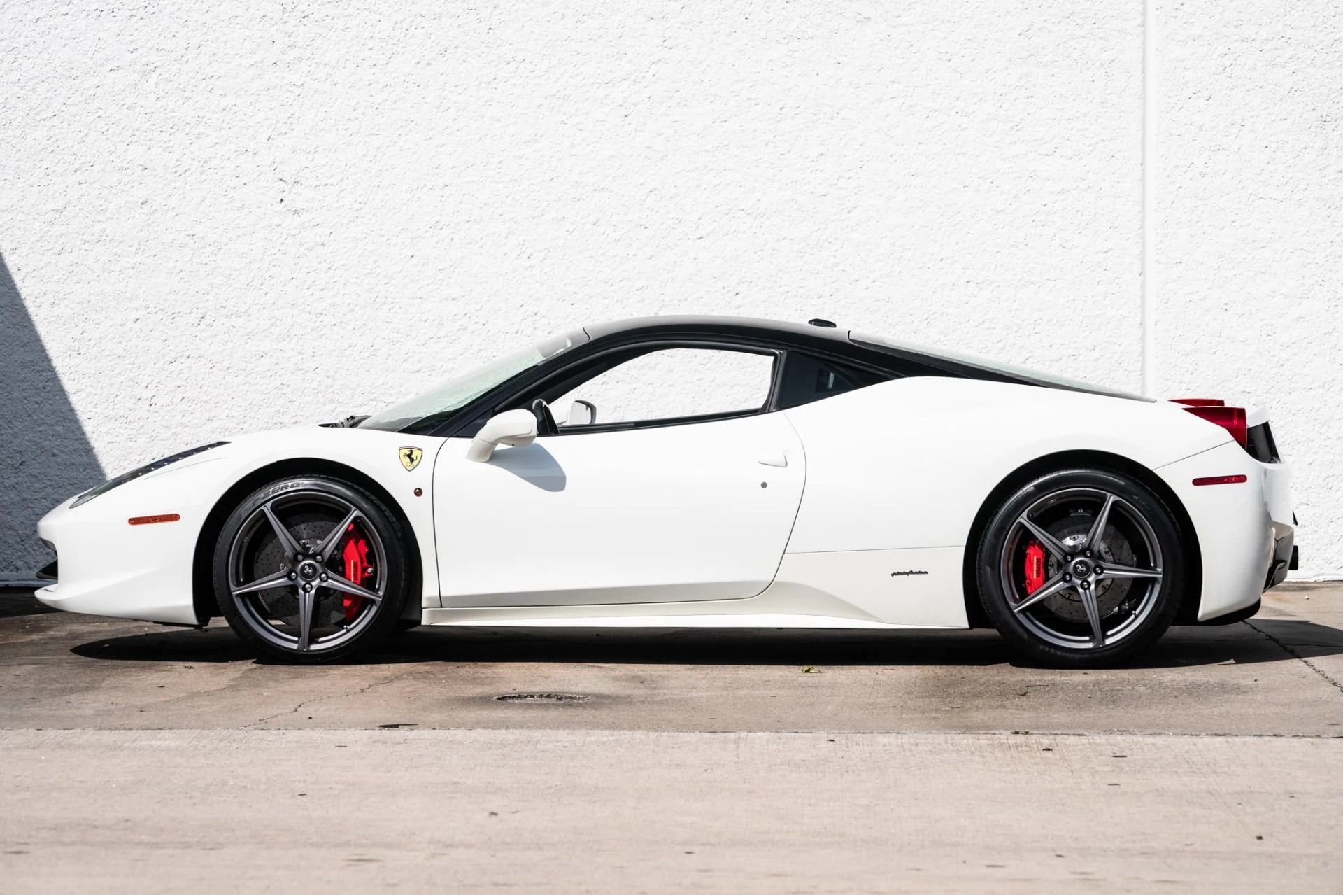 mph015_292596707_Used_2015_Ferrari_458_Italia_1757709608_1628149162
