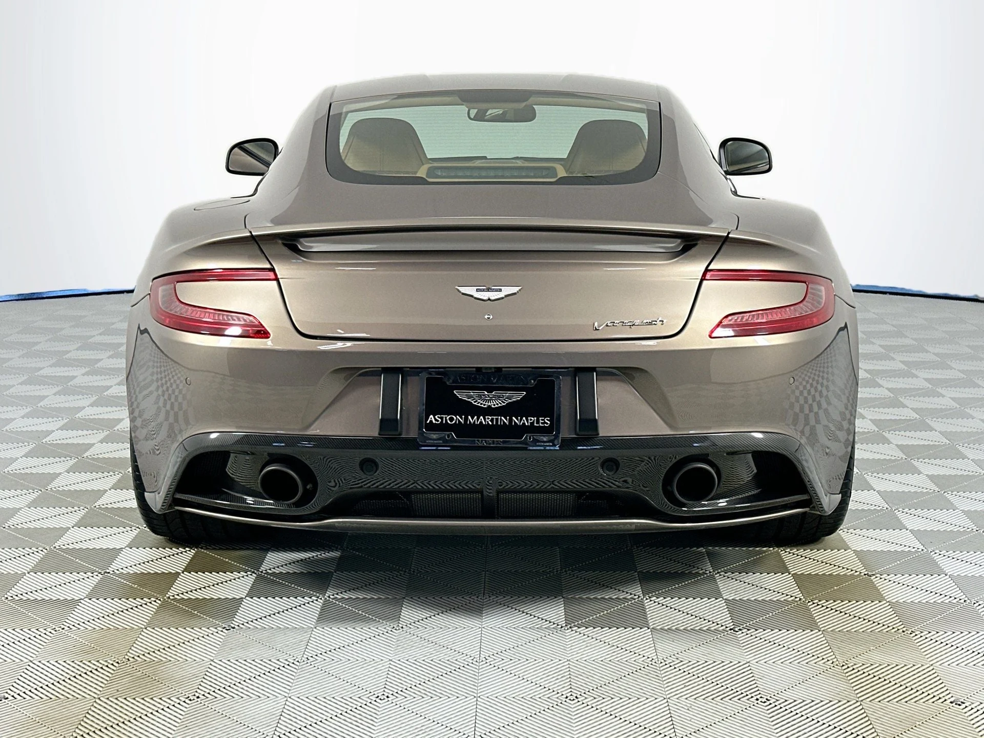 mph015_2926342230_16_90c4f0d960