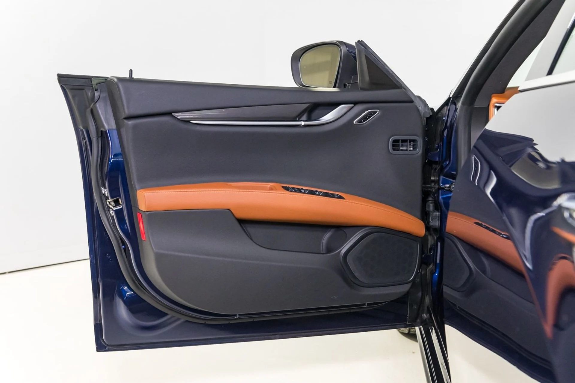 mph015_2932074175_afda2e0764094d1e852af1453da913a7_36614ac0b0