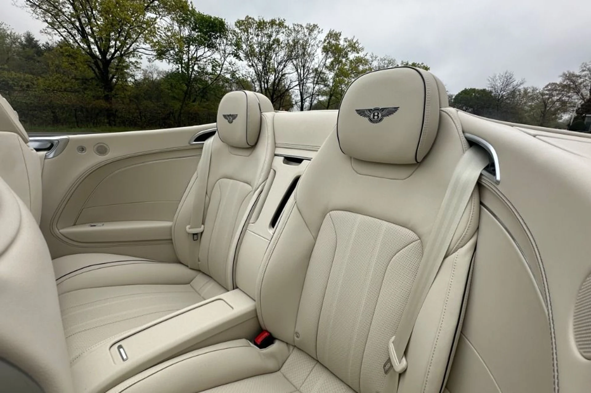 mph015_2933195758_New_2026_Bentley_Continental_GT_GTC_1777983653_92a9a1e13a