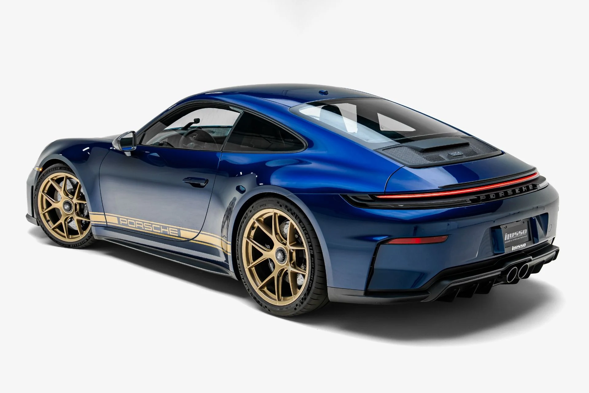 mph015_2938413563_Used_2026_Porsche_911_GT_3_Touring_1787009950_c8f914d92f