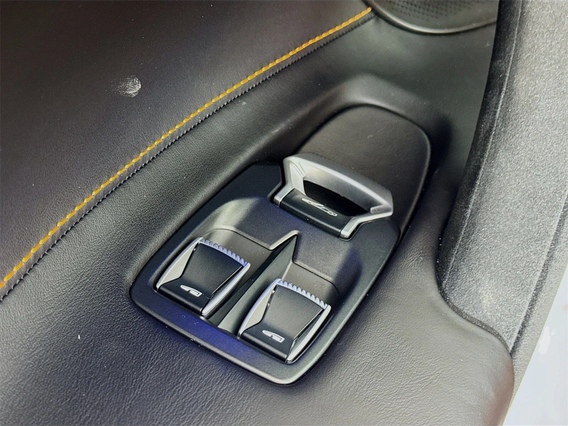 mph015_2943833669_9df8685189be1f0a4b3250722c073854x_f9595bd35f