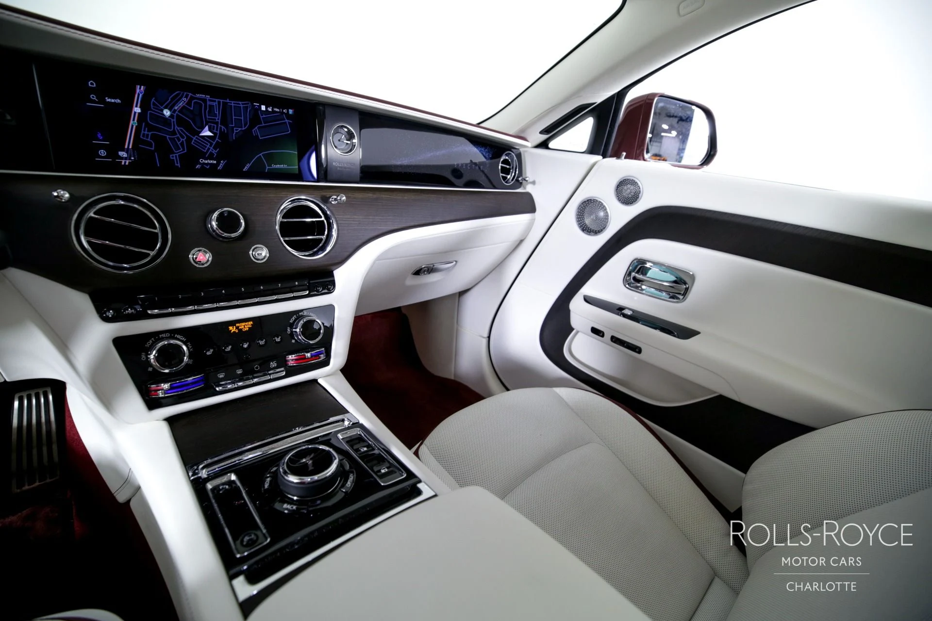 mph015_2962722387_Used_2024_Rolls_Royce_Spectre_1738086239_55568a8446
