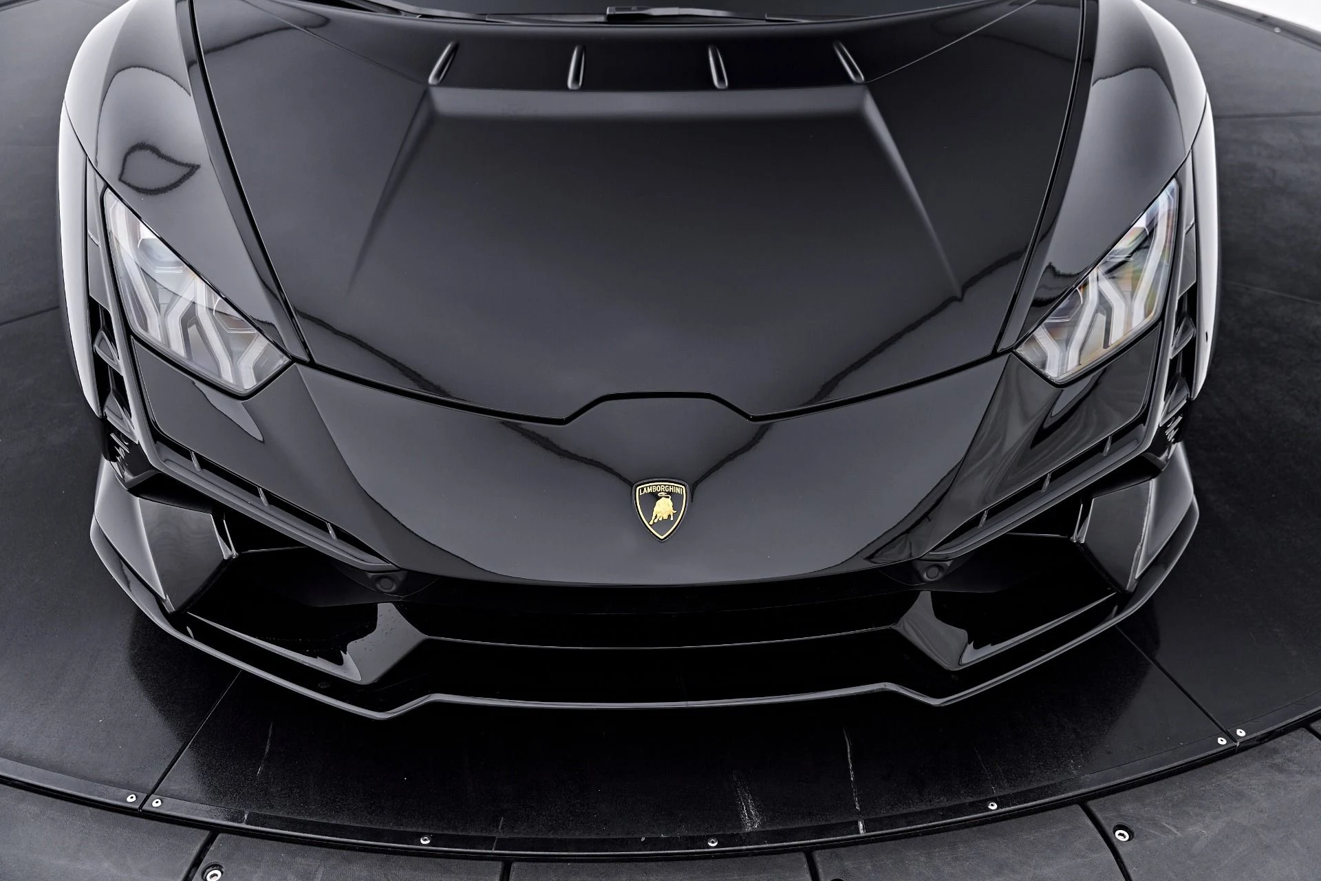 mph015_2964802296_Used_2024_Lamborghini_Huracan_Tecnica_Base_1790185315_d29de9a8bc