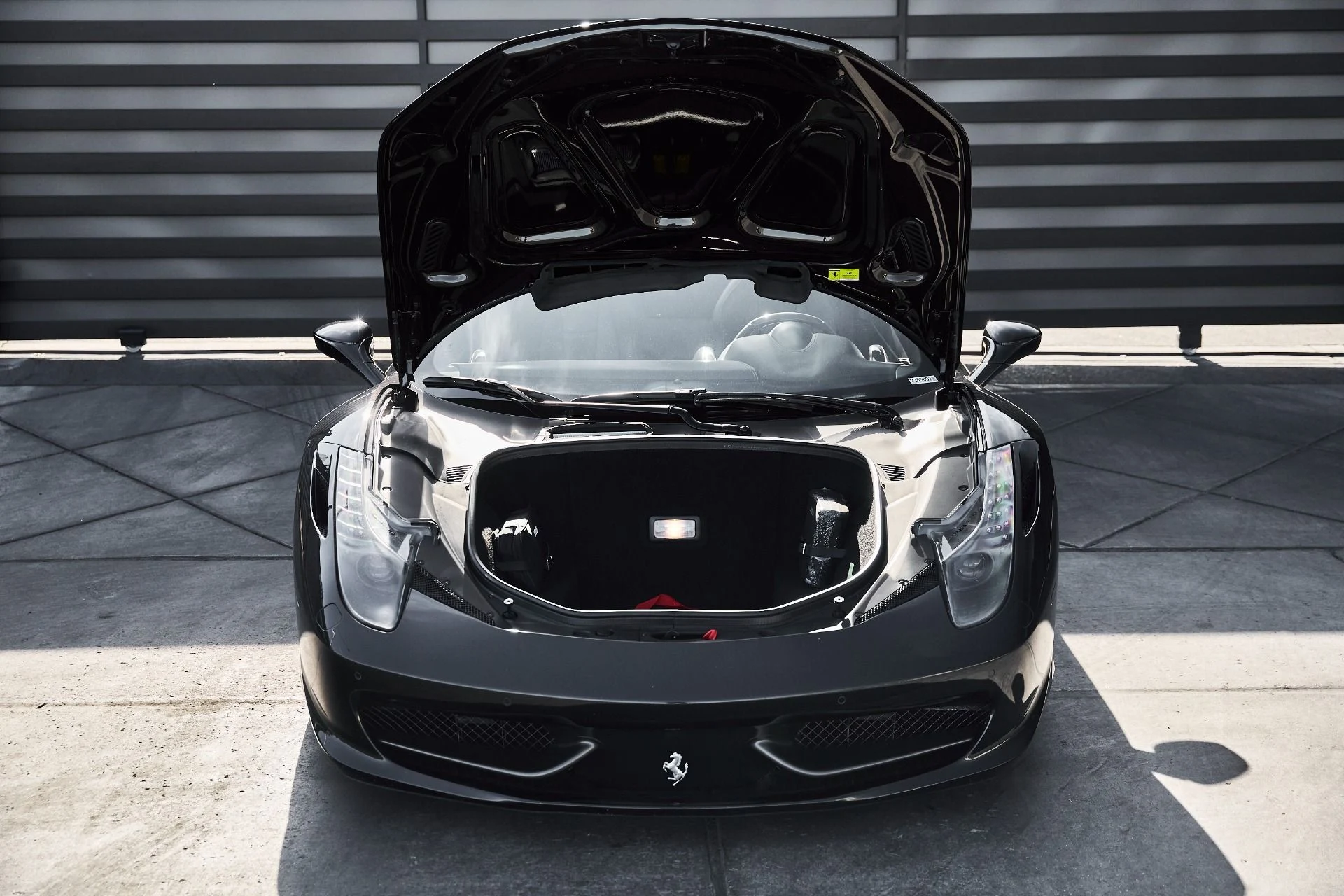 mph015_2965398260_Used_2015_Ferrari_458_Spider_Base_1777010197_9bbe36daa3