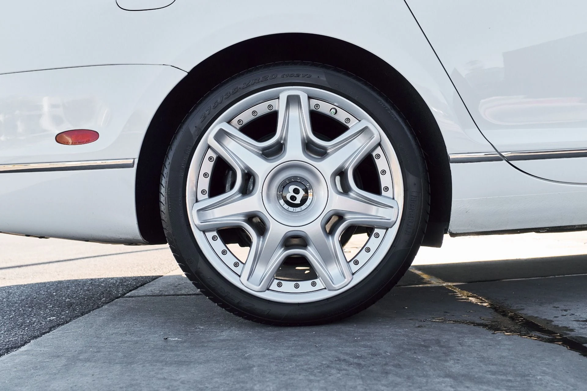 mph015_2968945284_Used_2012_Bentley_Continental_Flying_Spur_1765853740_78ac9d2c0f