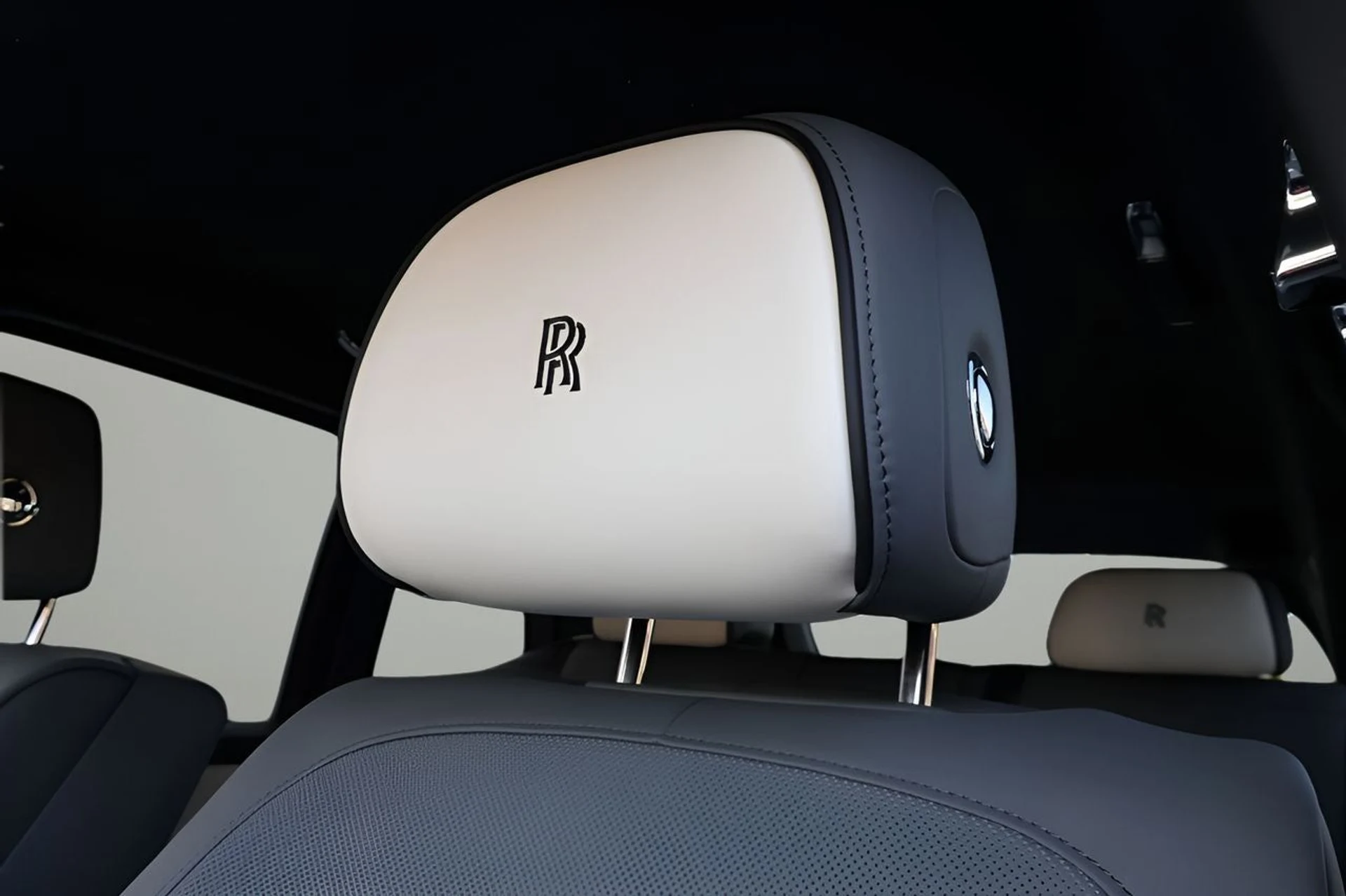 mph015_2973543423_16_a19589c0be