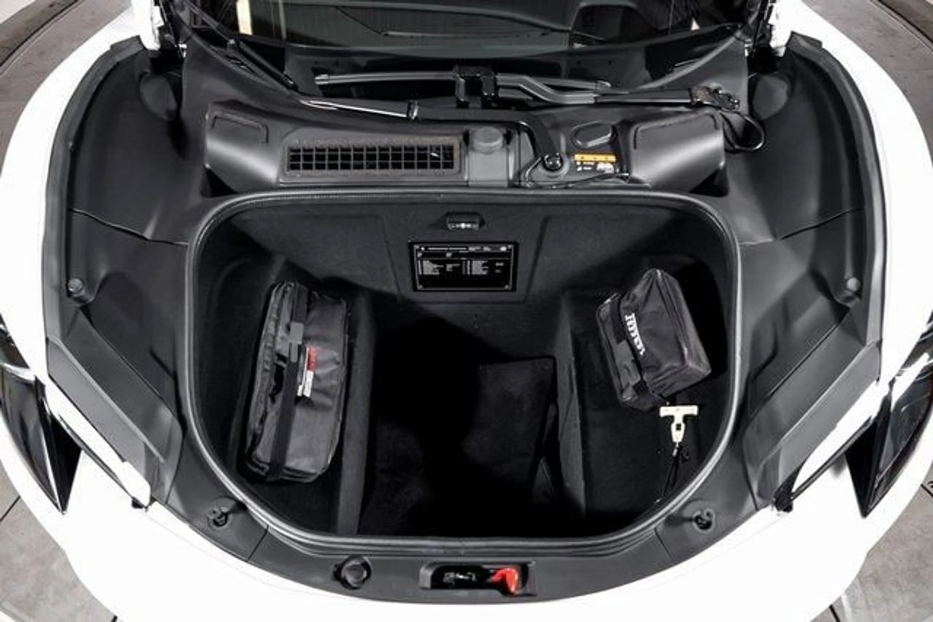 mph015_29832330_f23ef5ab36d896886cfb2ecebfca8c4bx_d0ed75e570