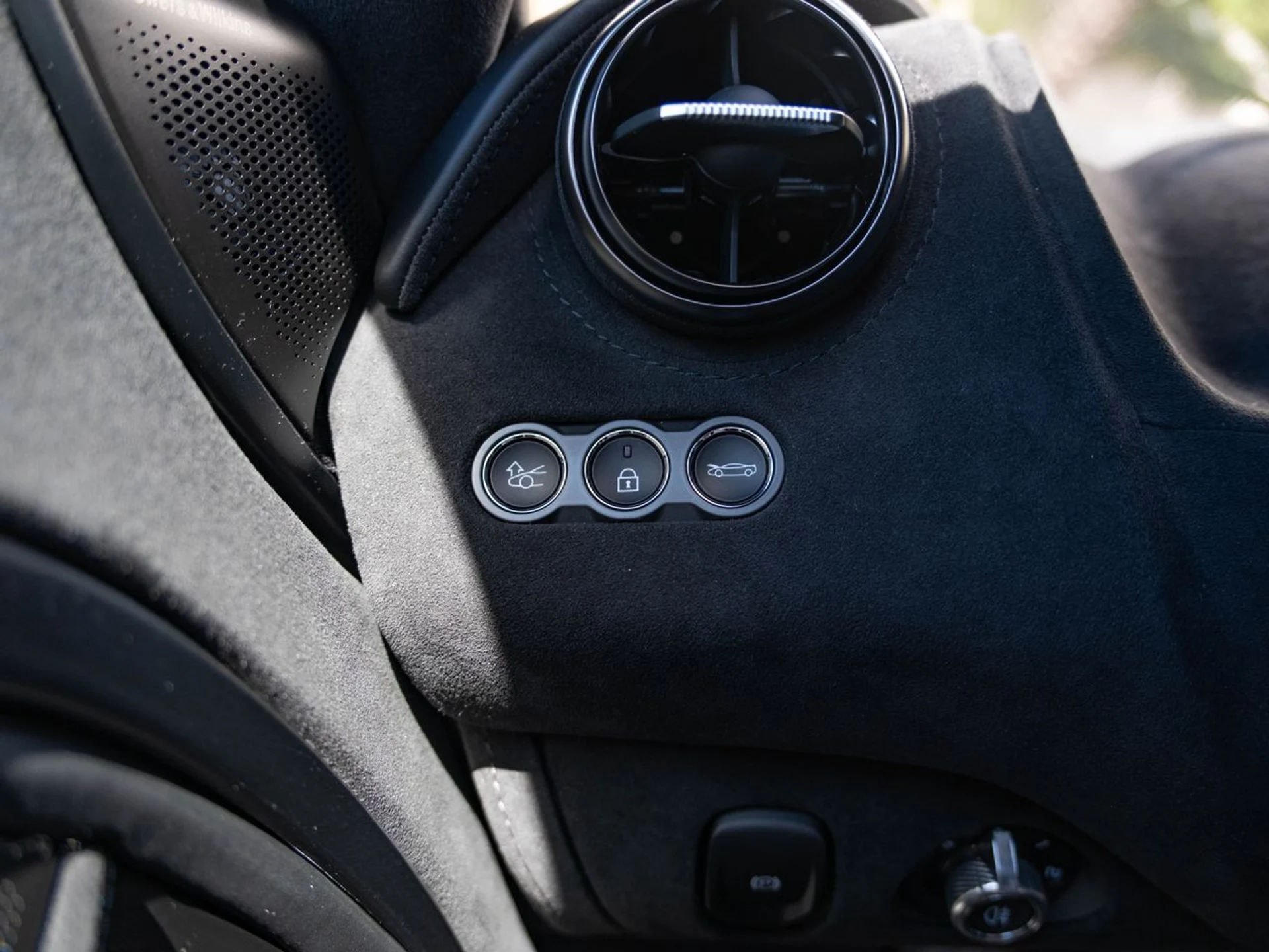 mph015_2987238516_0f31db613bf9d0449e0c177ee7004d66x_44ee195fc0