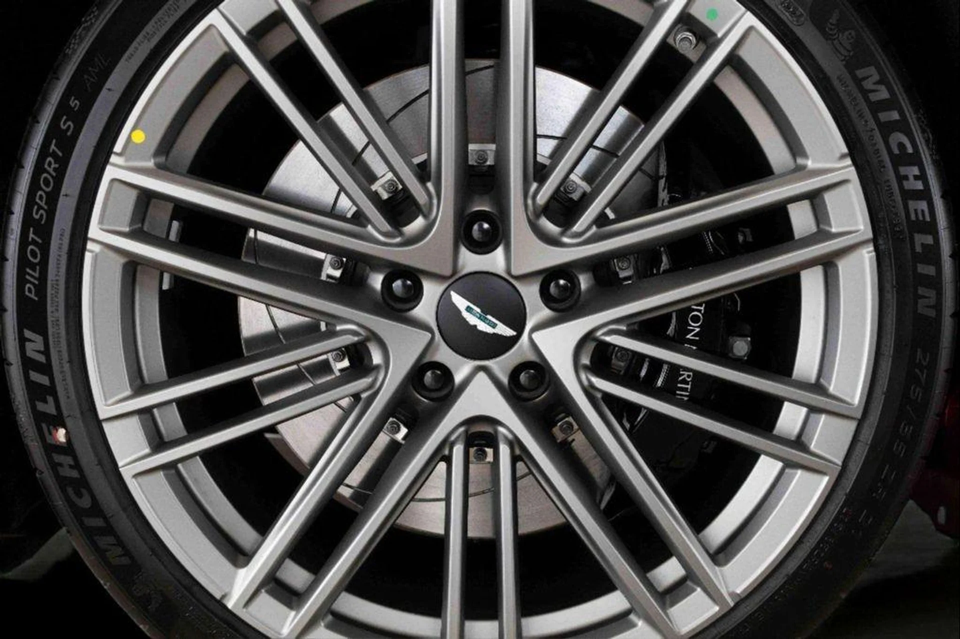 mph015_2995962051_A8mo_QQ_5_Hupq1yy_X_Lm_J5_Cwx_Q_Bla_U_c1e2f302a4