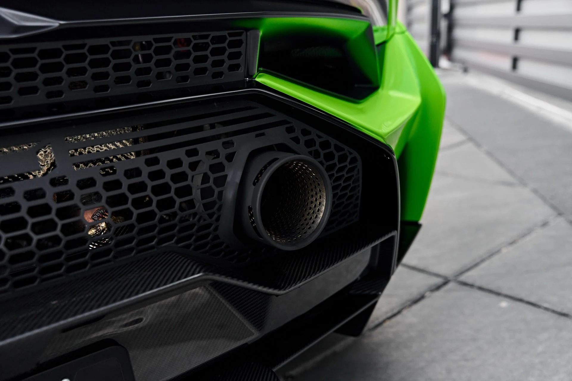 mph015_3000950805_Used_2024_Lamborghini_Huracan_STO_Base_1791998198_807e2ab2a7