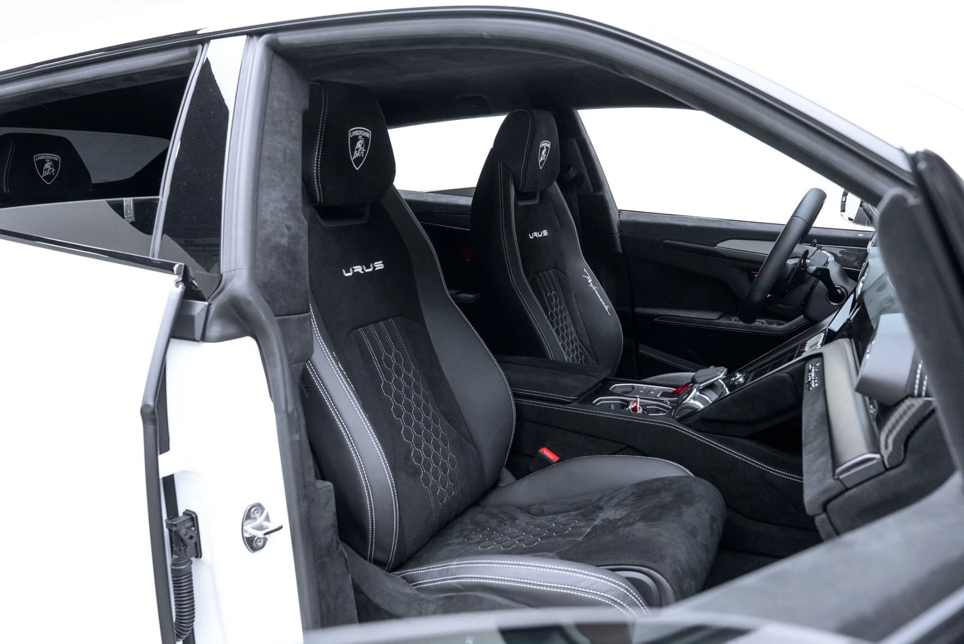 mph015_3003990173_Used_2024_Lamborghini_Urus_Performante_1775146757_7a95932f48