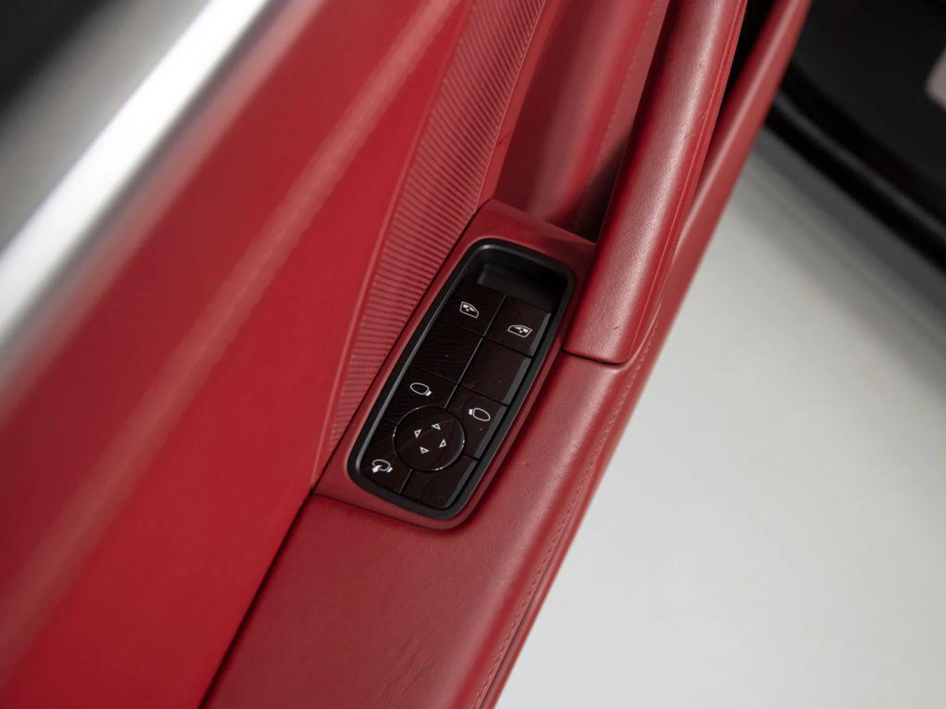 mph015_3005446064_G_Antf_YC_Vjw83e_VW_Qz_L_Gsuf_Zu_KR_4_3e6727bffa