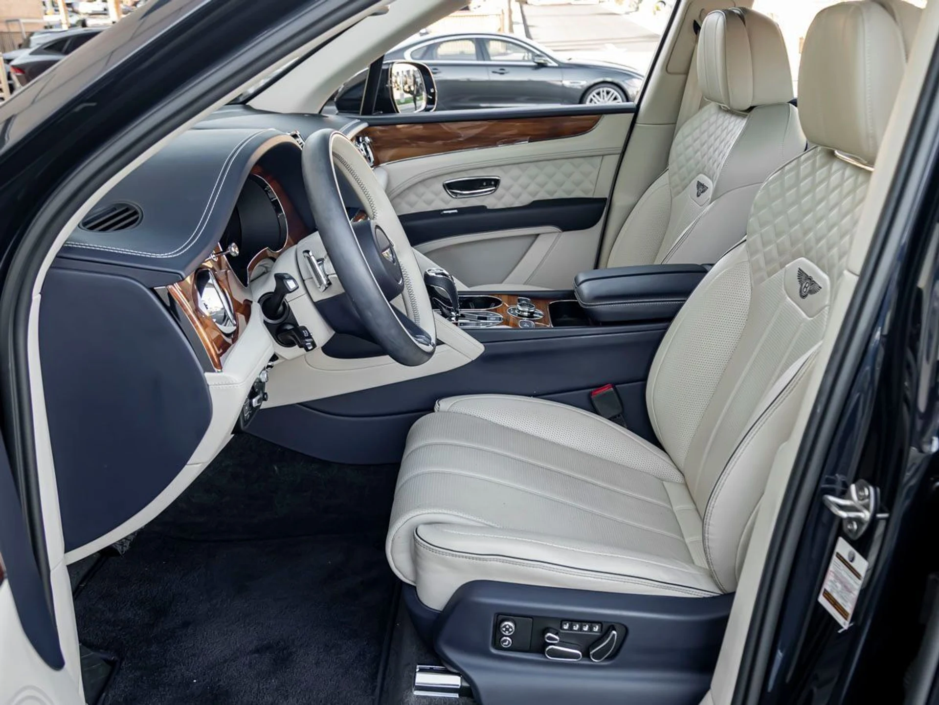 mph015_3021885499_16_c1d4e9b3e1