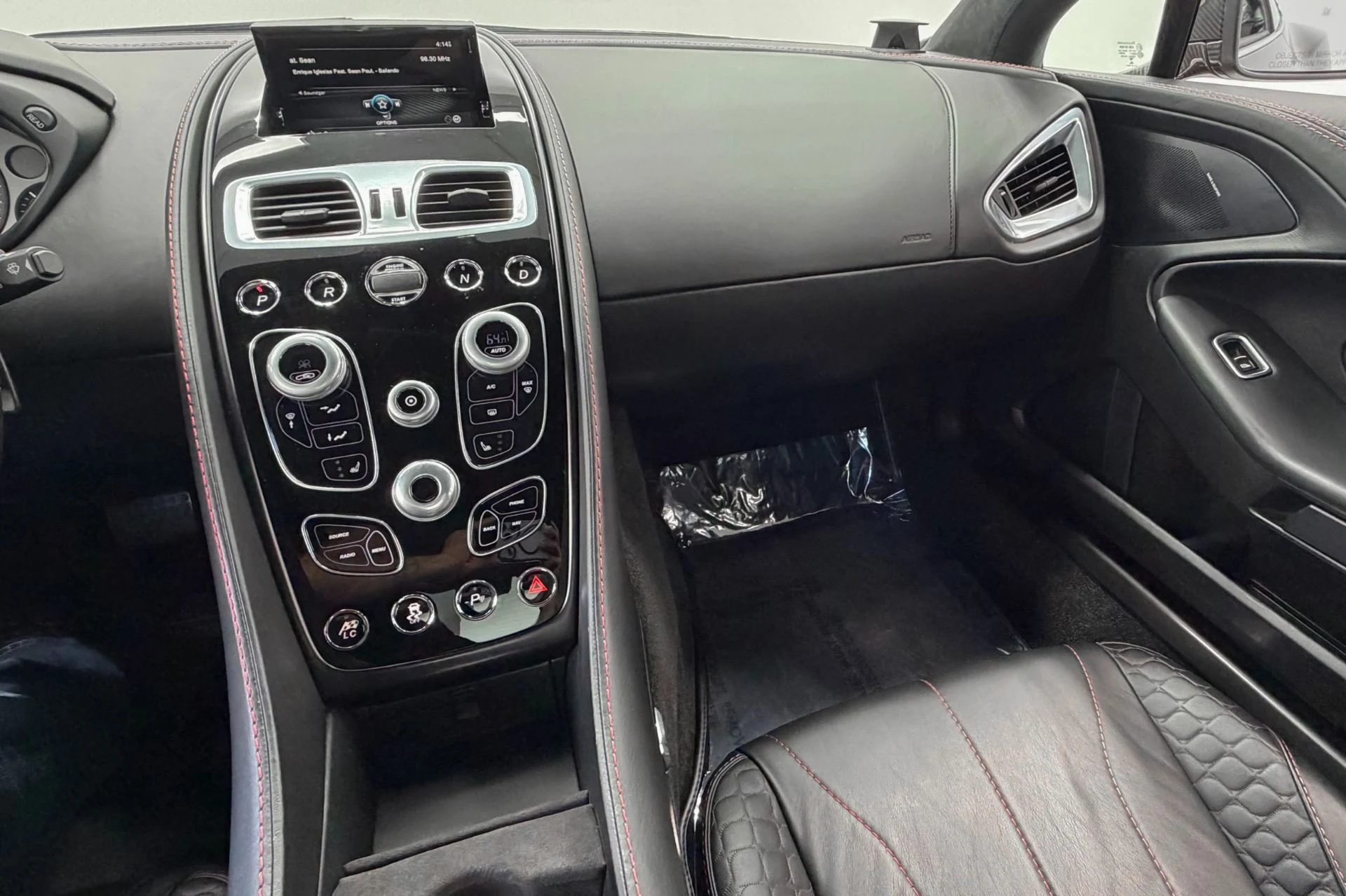 mph015_3022778683_Used_2016_Aston_Martin_Vanquish_V12_Power_Low_Miles_Hourglass_Quilting_1784928754_bdffabc7d9