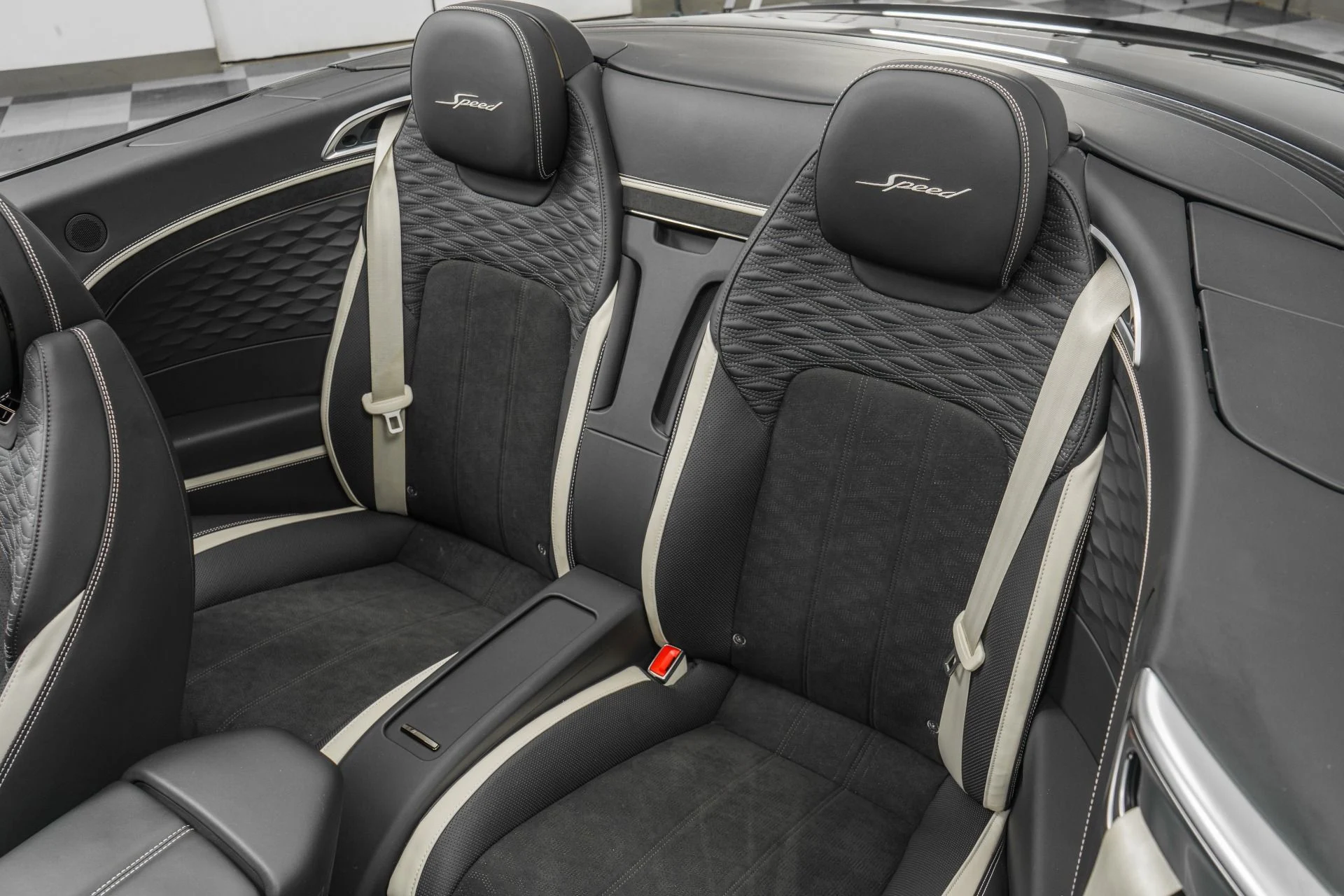 mph015_3025662960_Used_2025_Bentley_Continental_GTC_Speed_771_Horsepower_Hybrid_V8_Touring_Specification_Naim_Audio_1769551323_ea73d84222