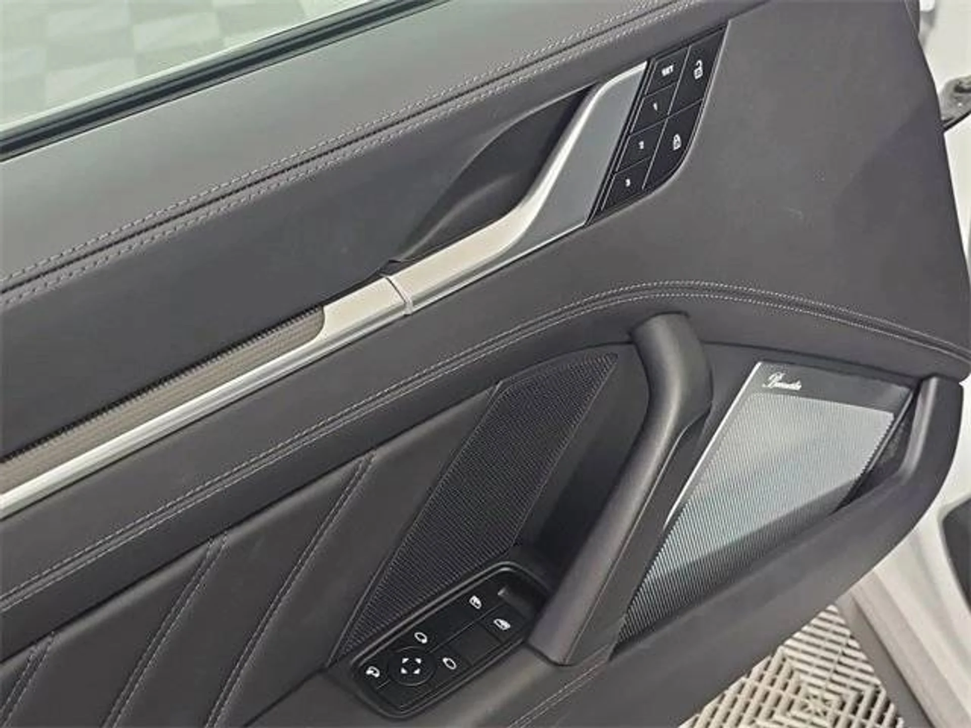 mph015_3027282223_1280_d005b80c3c