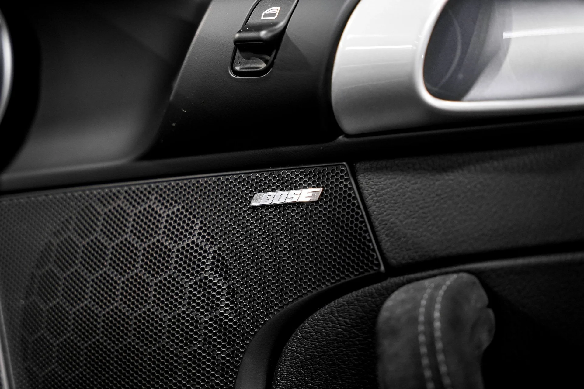 mph015_3033418281_73442e49fddae6e5be63c1ddcc87f729x_2bbaba0754