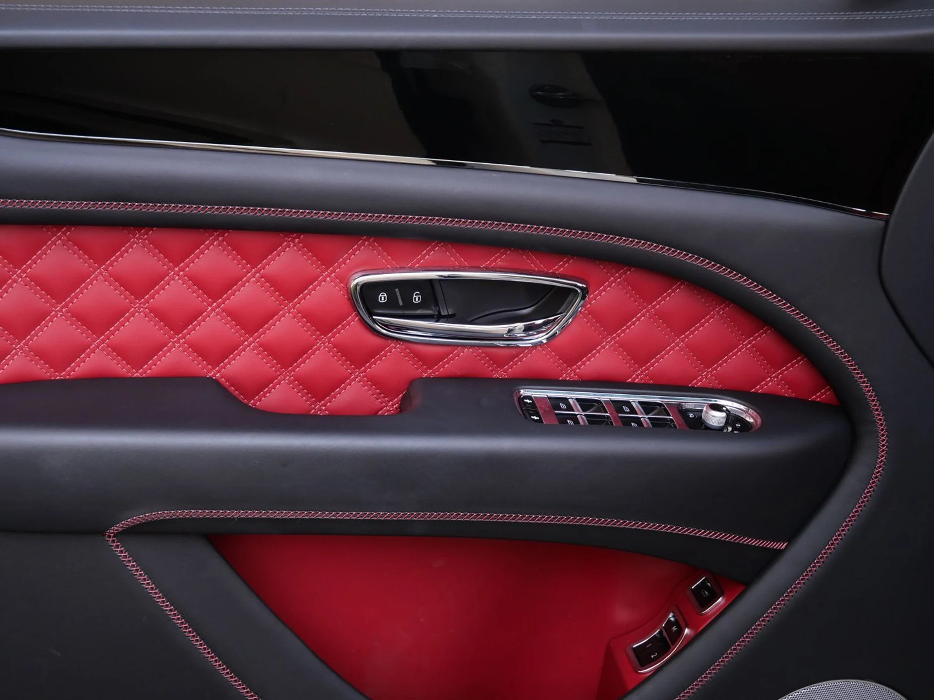 mph015_3038963989_844f0221aa1927ec68747943d8ce9dd5x_c0ea1645e8