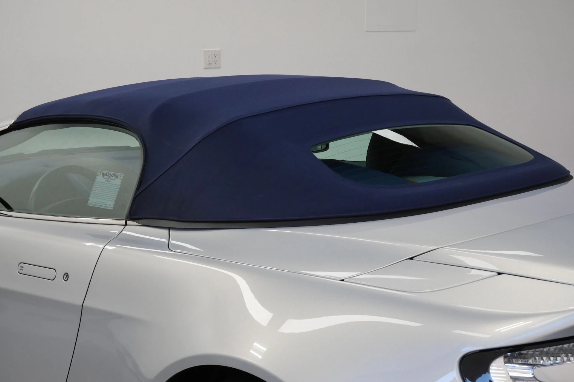 mph015_3041035165_Used_2017_Aston_Martin_Vantage_Roadster_7_Speed_Manual_Limited_1_of_100_for_the_USA_1765816519_59a034c8a1