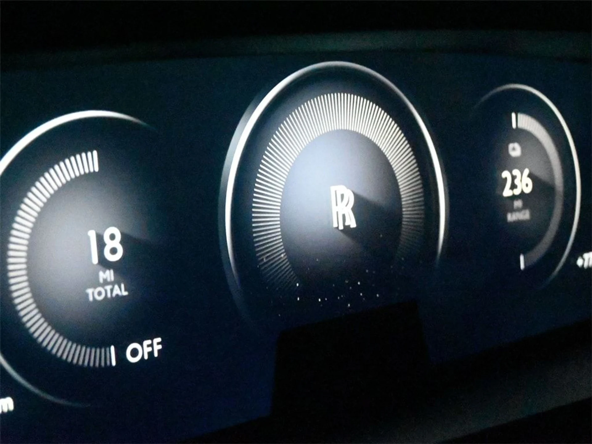 mph015_3046887012_5d09a758c58cedf6abd4b4b8c0c25dc5x_31a98d7dff