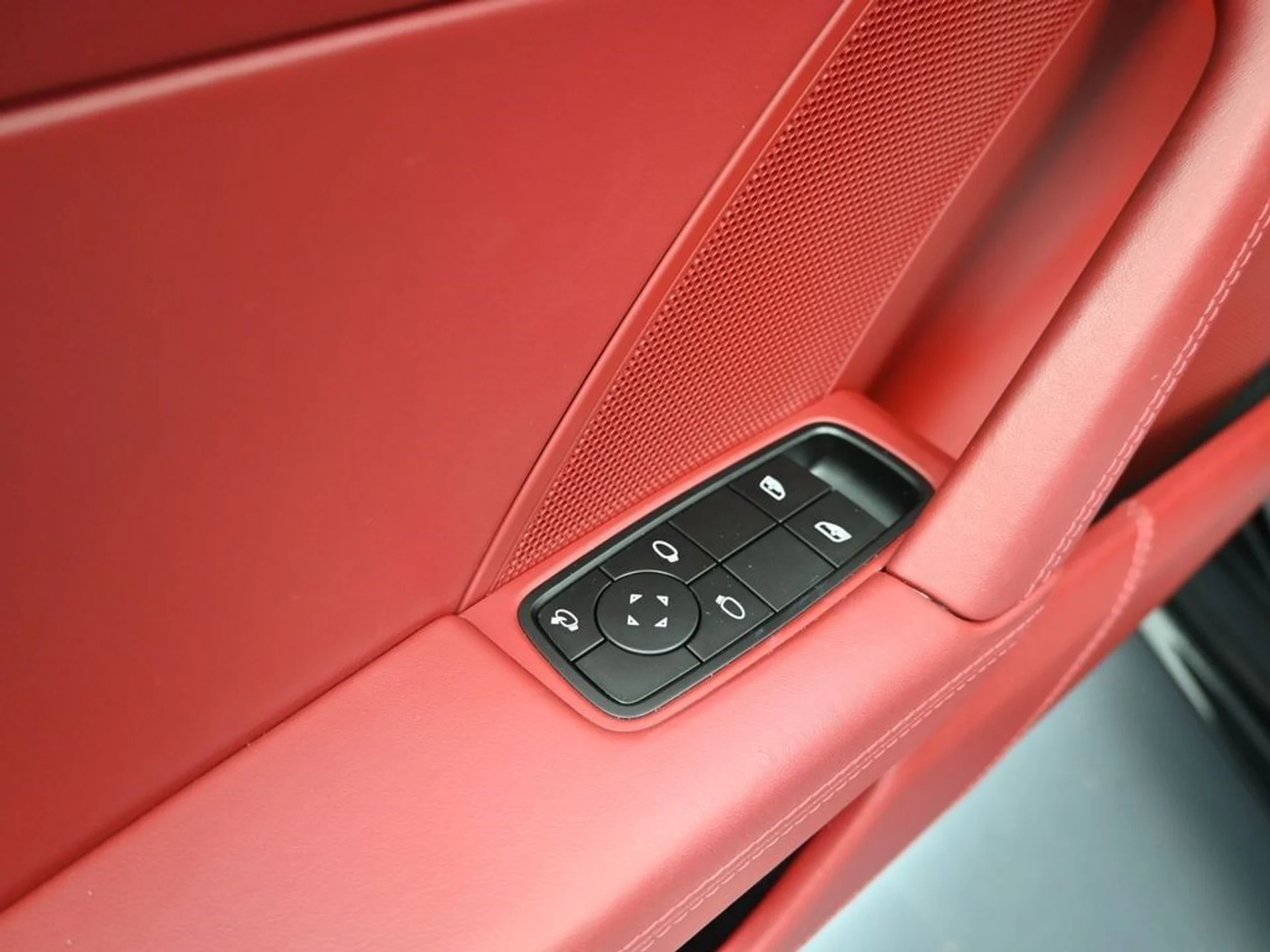 mph015_3048155602_6e81b410b6c6649e36642e53f81c8b64x_ebce4130c2