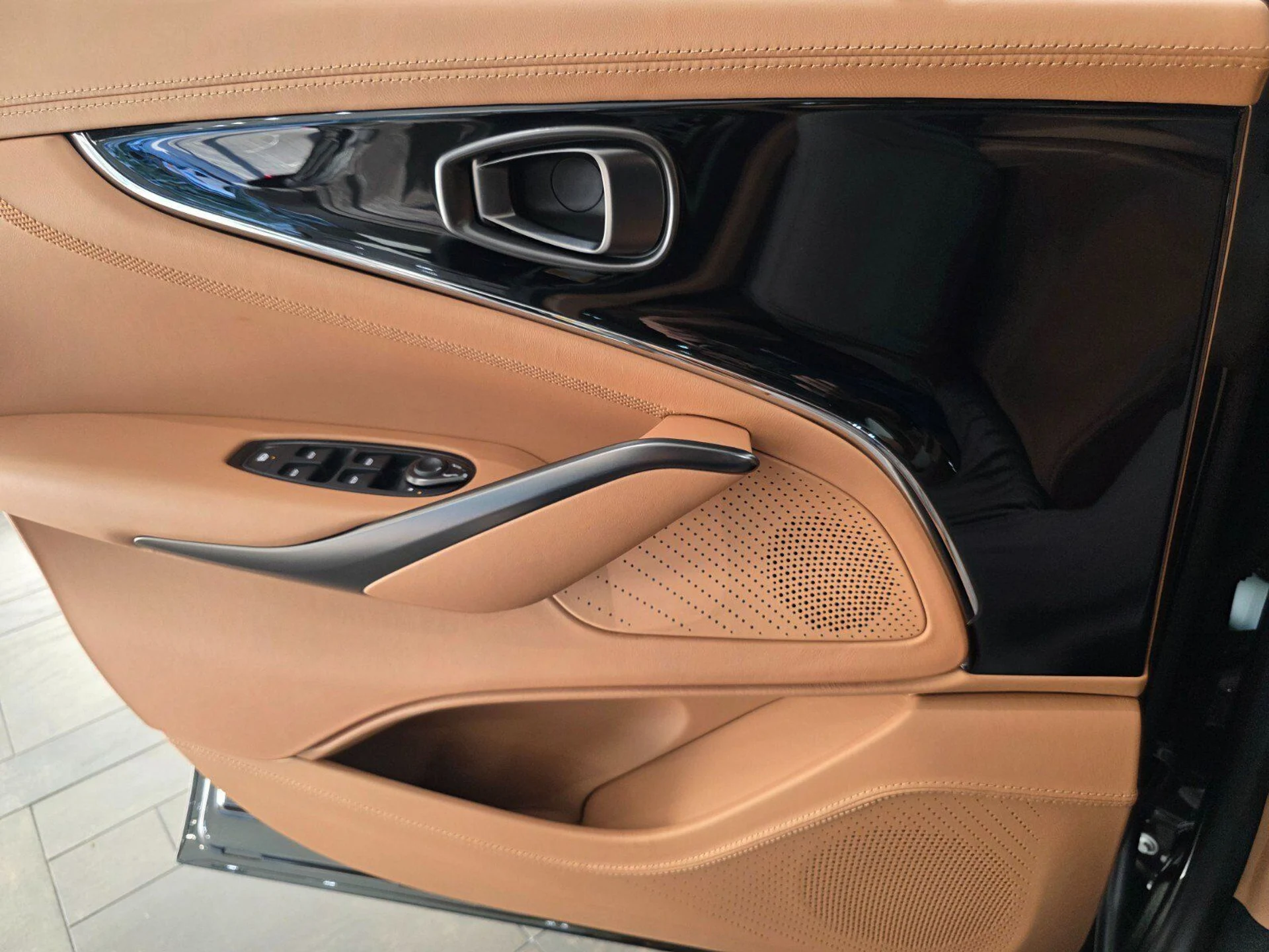 mph015_3050046436_fce00d9c14b0e6281eb2fad5e378cb7a_d29c285f87