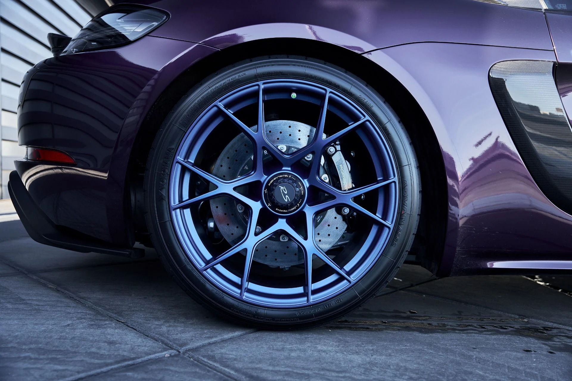 mph015_3052695712_Used_2024_Porsche_718_Cayman_GT_4_RS_1769909409_5aae4b051b