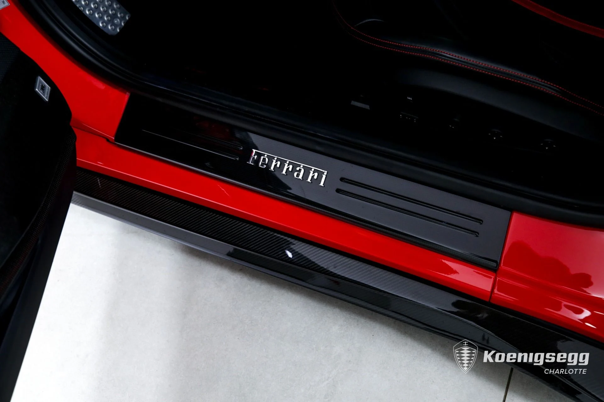 mph015_3053071826_Used_2018_Ferrari_812_Superfast_1711034362_88d971cb34