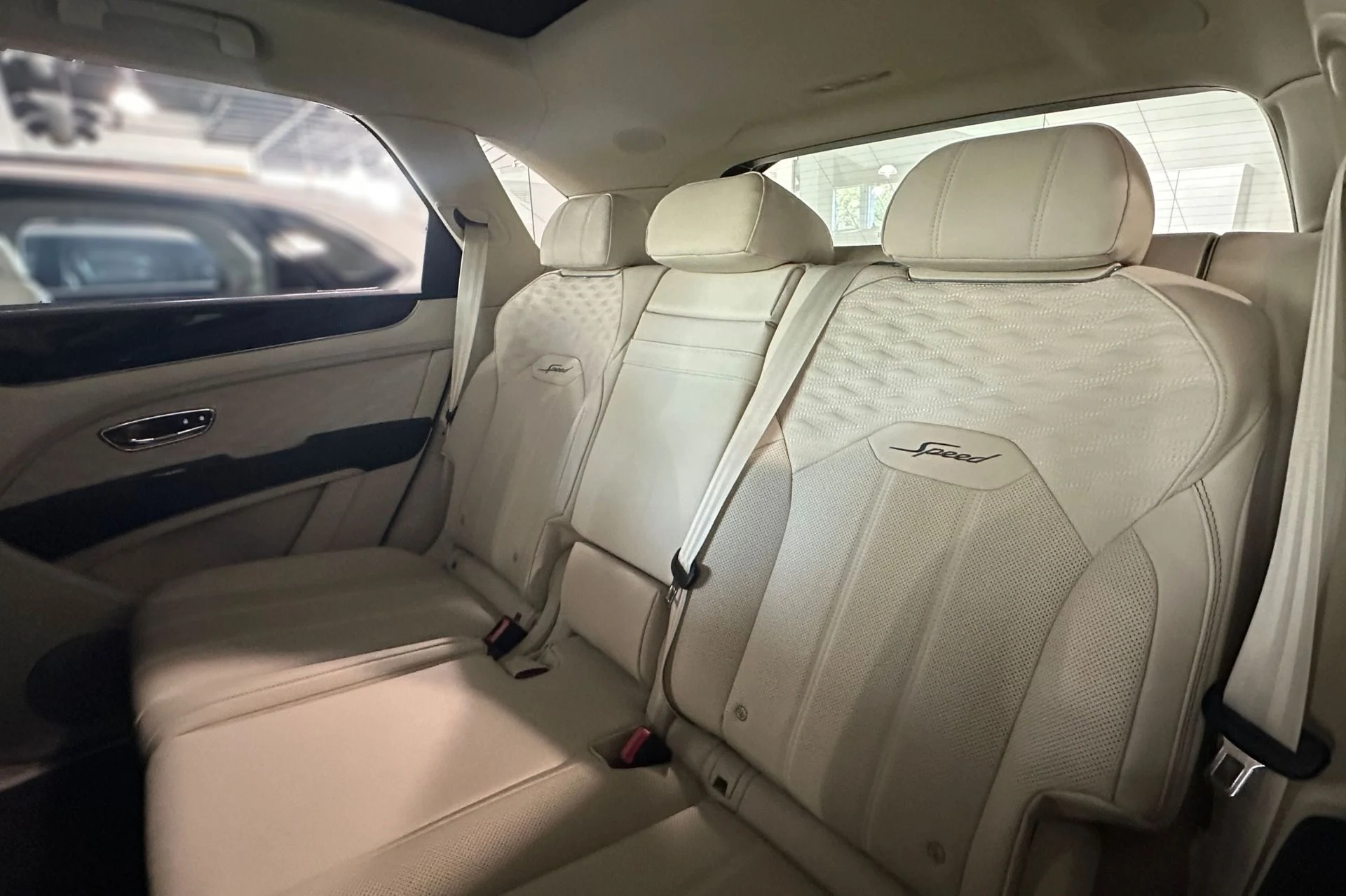 mph015_3054417635_New_2027_Bentley_Bentayga_Speed_1790242950_e5fffbbbef
