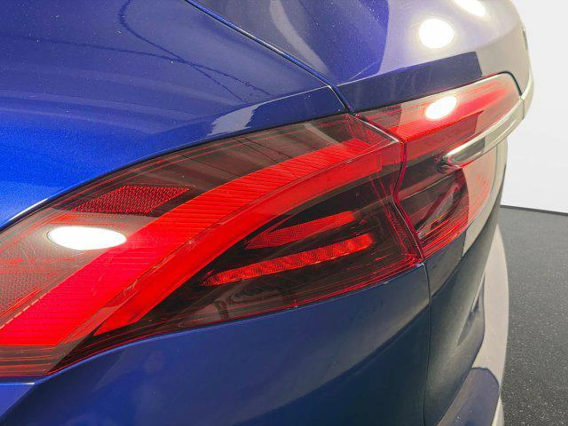 mph015_3058758075_miwjni_DB_Uo_OLU_Sw_UCDWL_Pmte_f_E_1521910caa