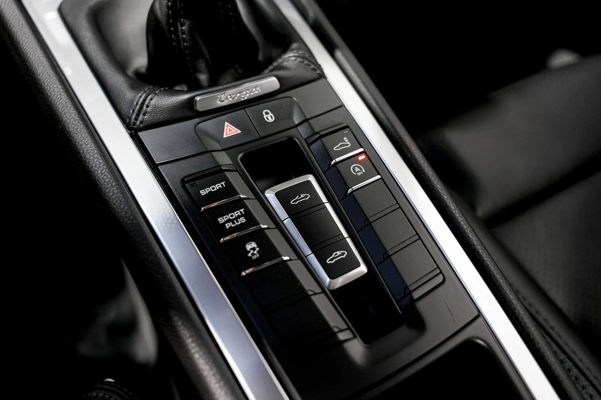 mph015_3059607573_bc0d1e02f734302543f73603cade9645x_eb37614444