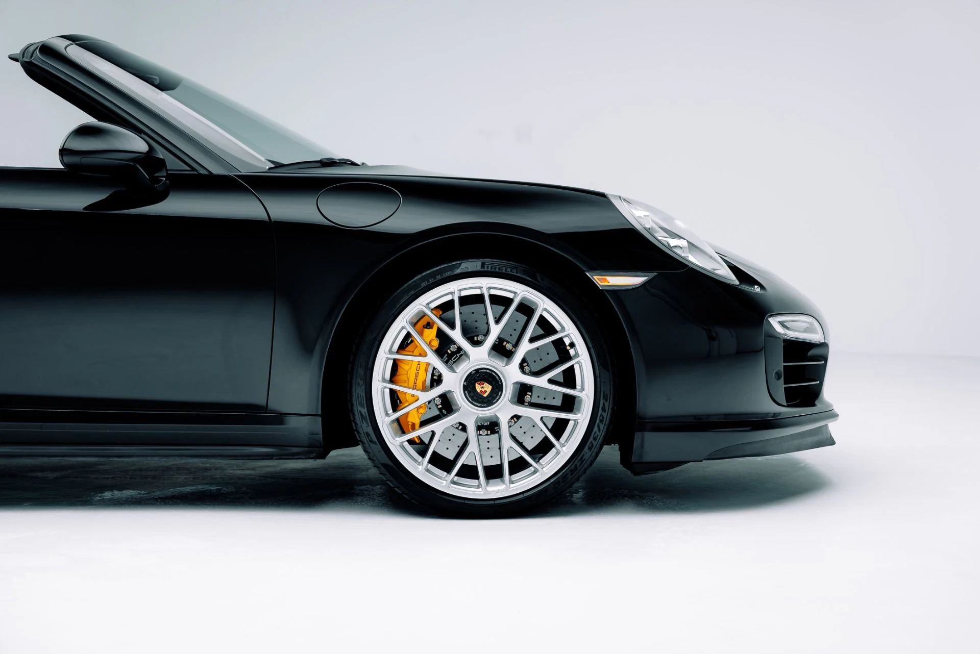 mph015_3060881694_Used_2014_Porsche_911_Turbo_S_1764615222_e1c1388093