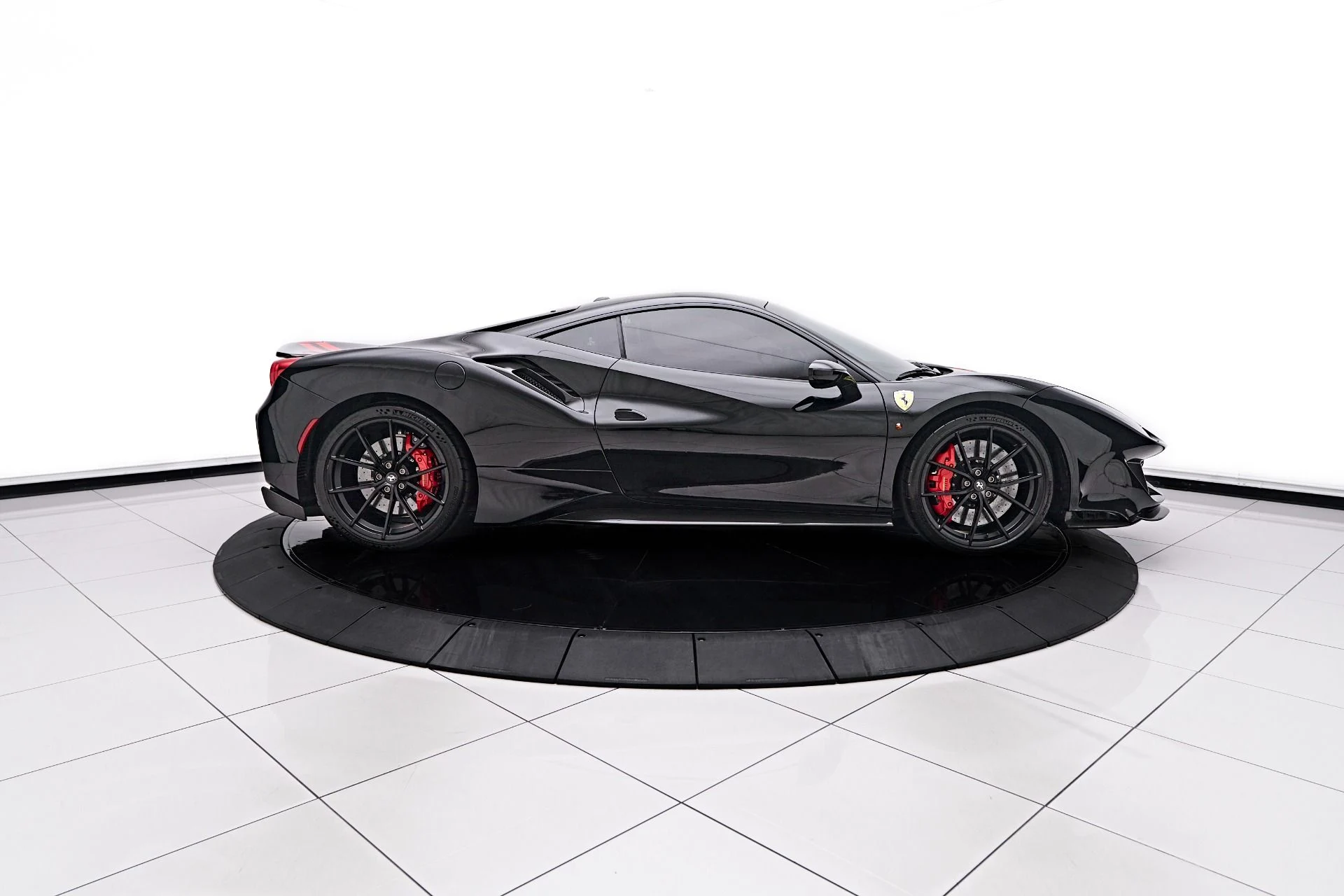 mph015_3063037162_Used_2020_Ferrari_488_Pista_Base_1749062519_d5fec3e76a