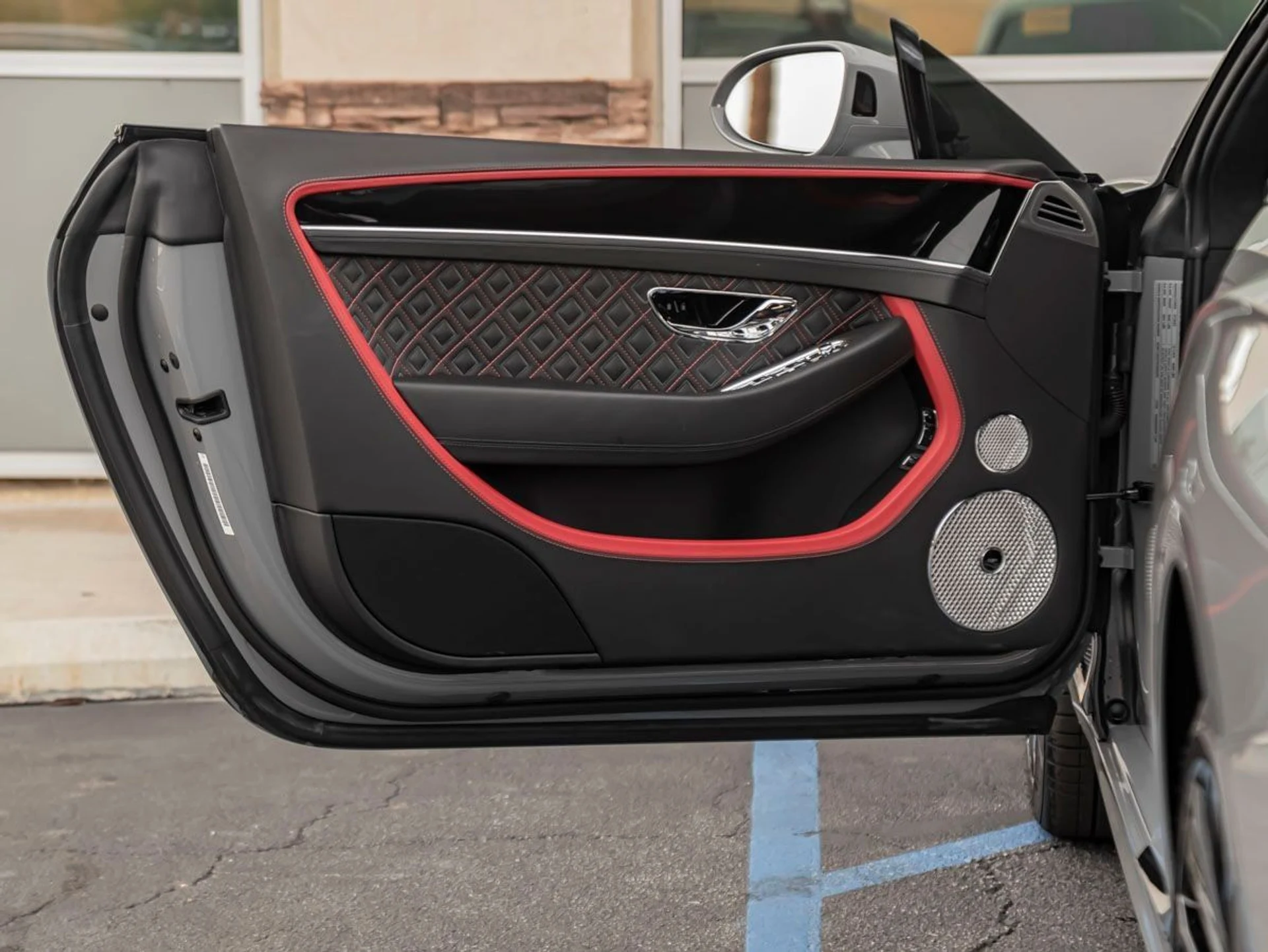 mph015_3070669197_16_8008816141