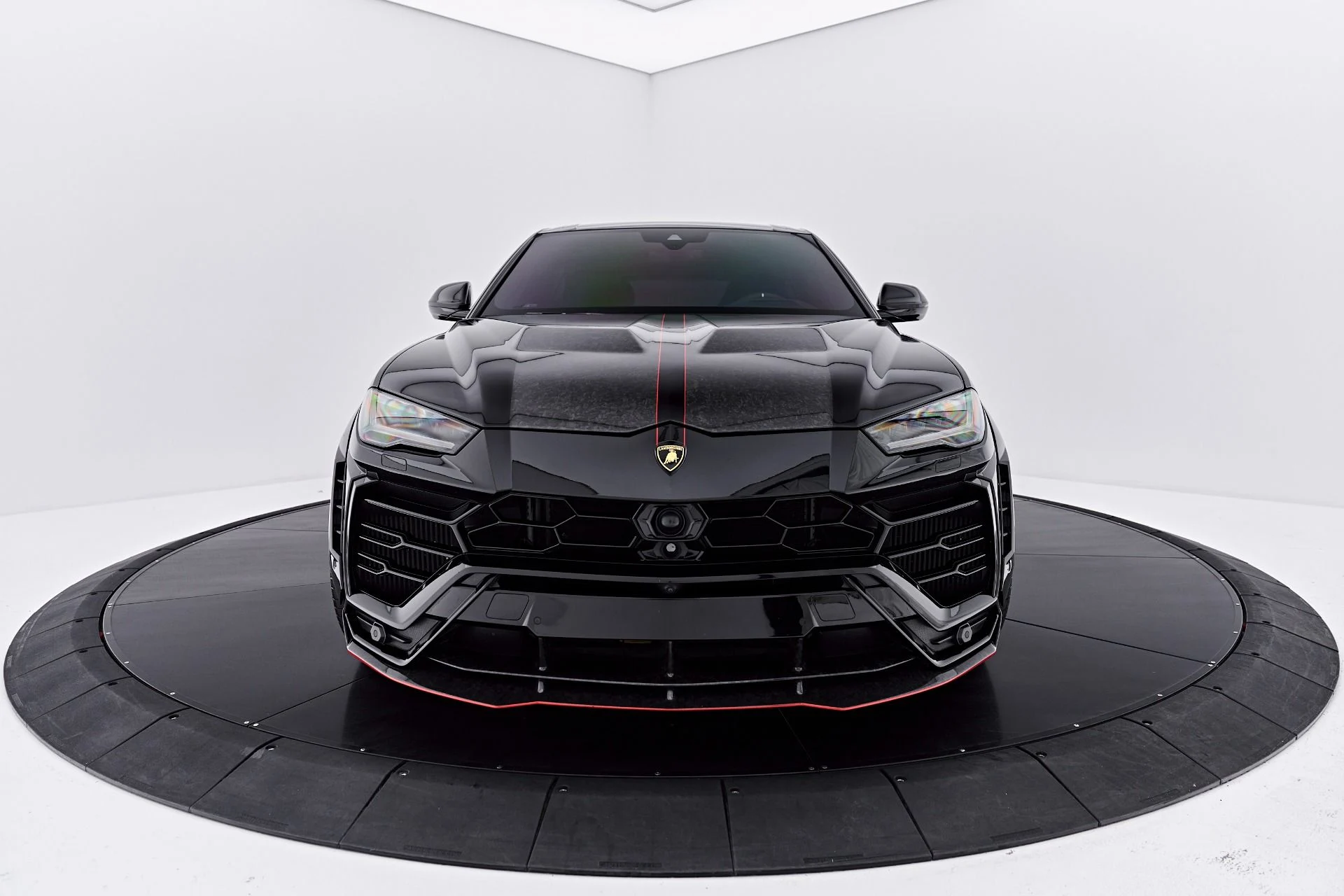 mph015_3073019632_Used_2022_Lamborghini_Urus_1788219528_2fb94ac969