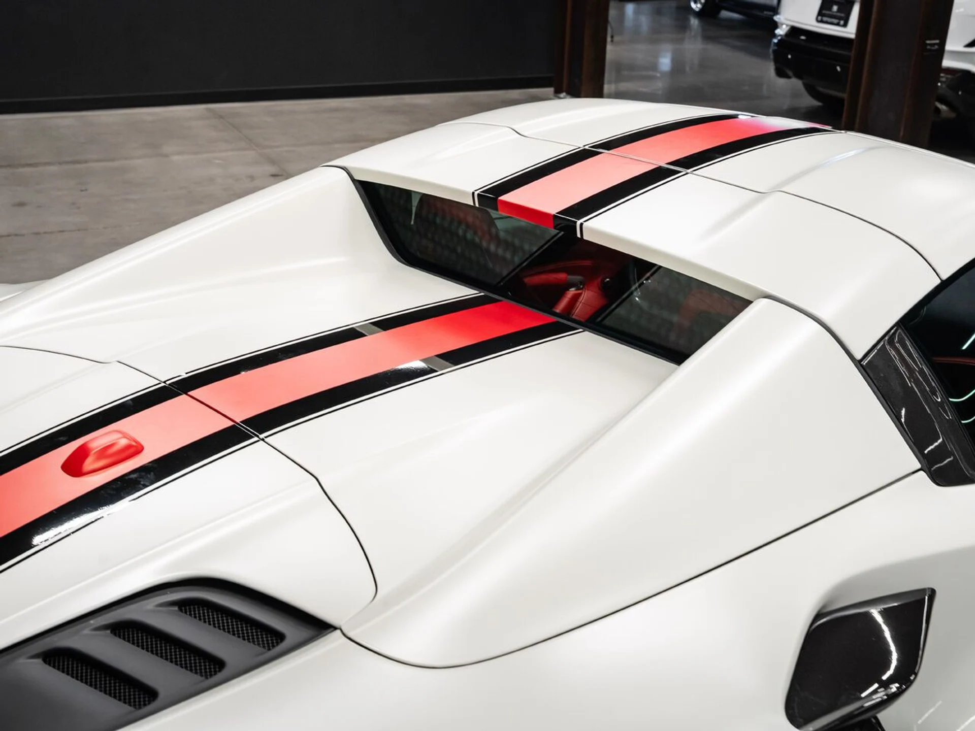 mph015_3076273462_ferrari_f8_spider_2022_79aba03003