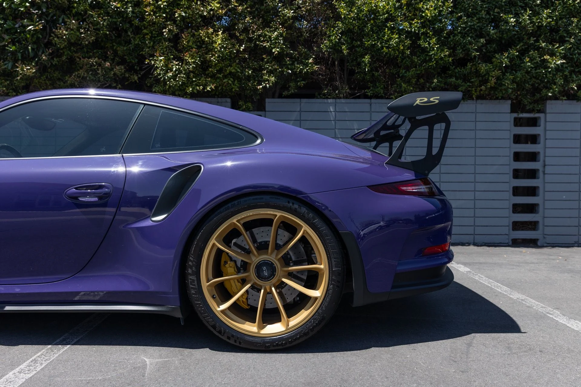 mph015_3079029108_Used_2016_Porsche_911_GT_3_RS_1745973032_032adcf6be