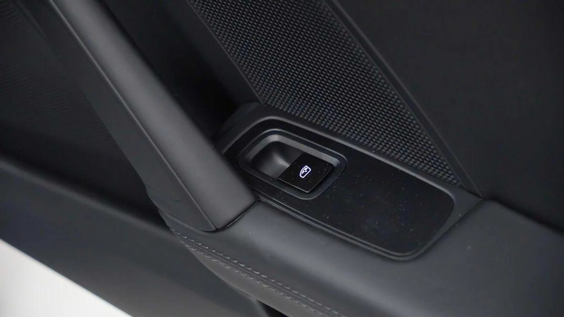 mph015_3080596846_KY_Ux_O9o7_o_Asjjv_R_Its471_RF_6x_I_7b636a2abc