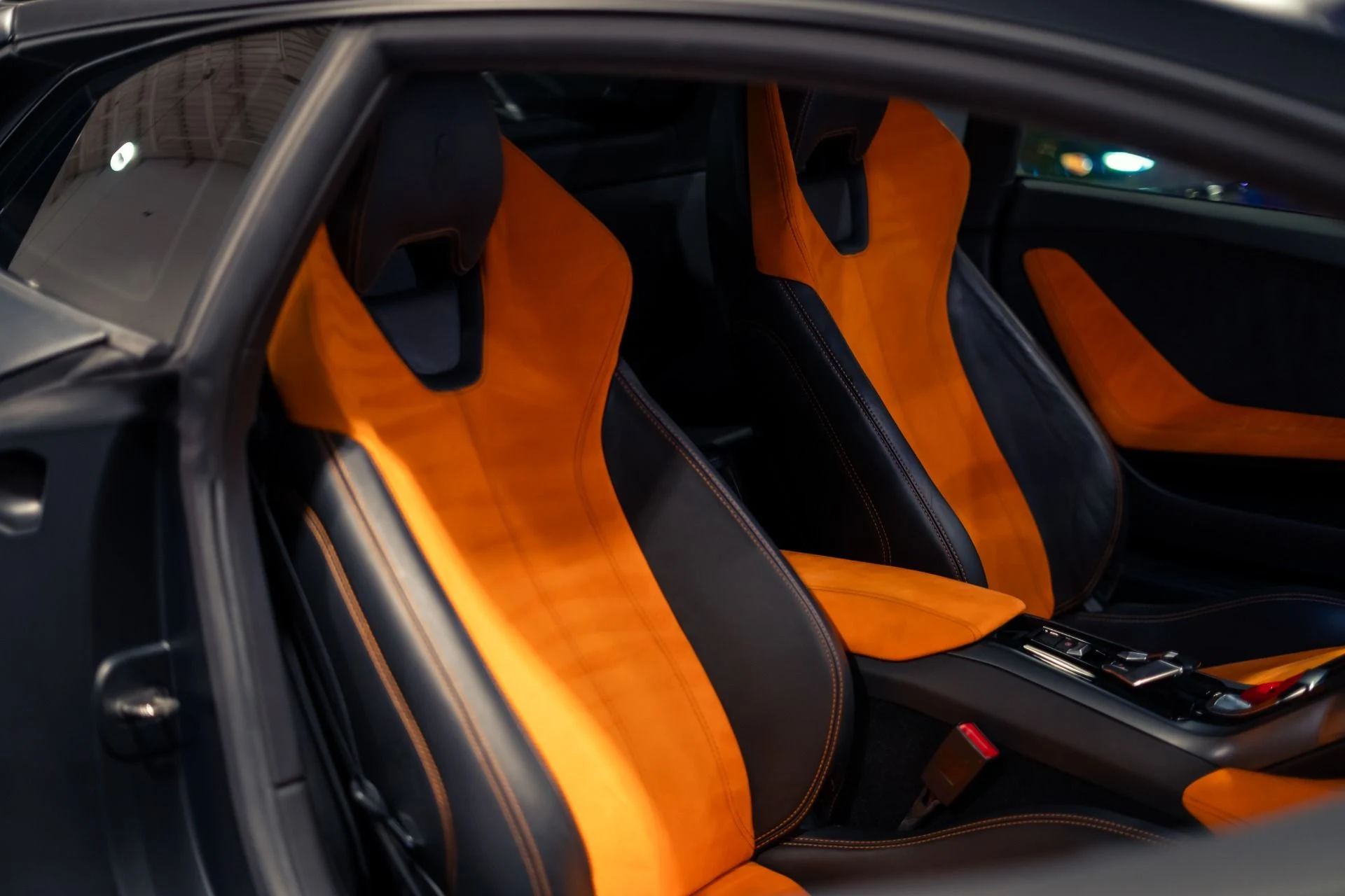 mph015_3082780944_Used_2015_Lamborghini_Huracan_LP_610_4_1782774261_ec4b1055a0