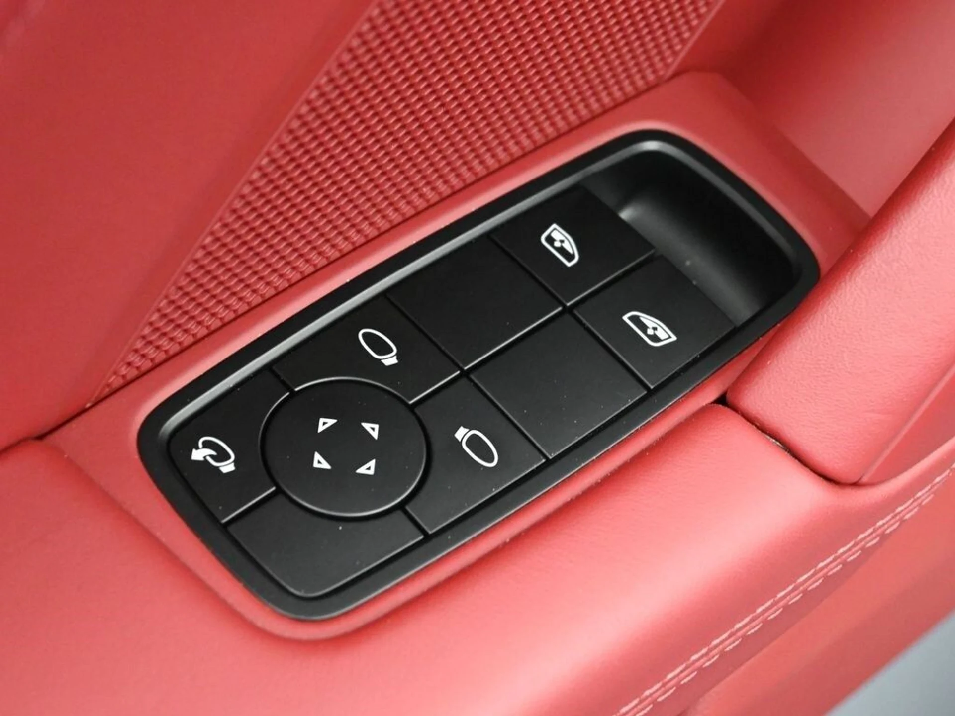 mph015_3087578879_33966aa4537bcaeaf8c54bf4a783aa22x_065df59d0e