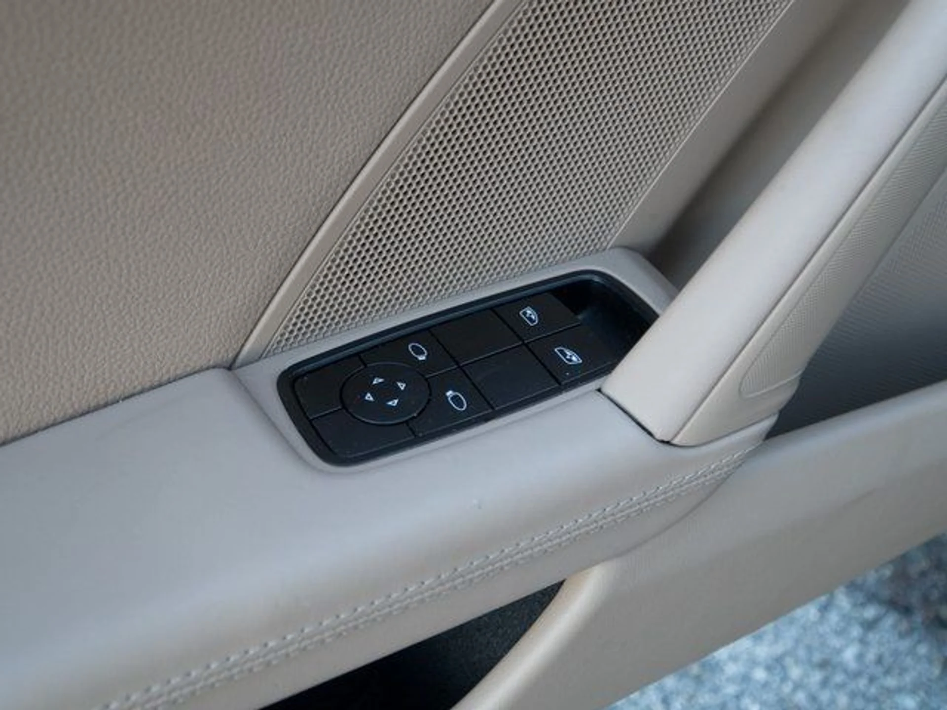 mph015_3087875014_240f90a78085cc06111daaf8704fc019_7b715b4016