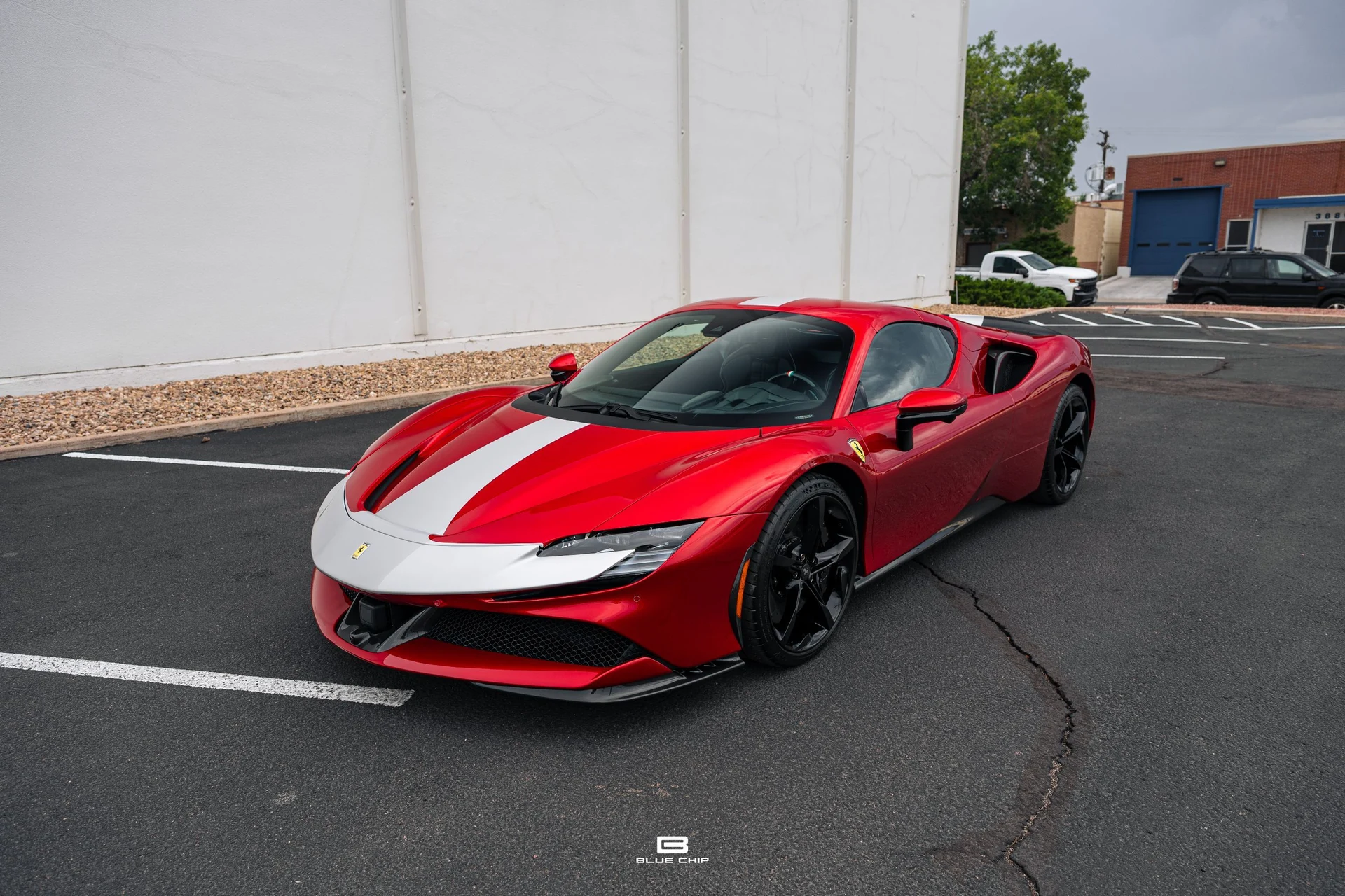 mph015_3088301260_6a6a85695075d550d78e43cf_23796_202025_20_Ferrari_20_SF_90_20_Spider_20_Roso_20_Magma_16_e9bf22fc81