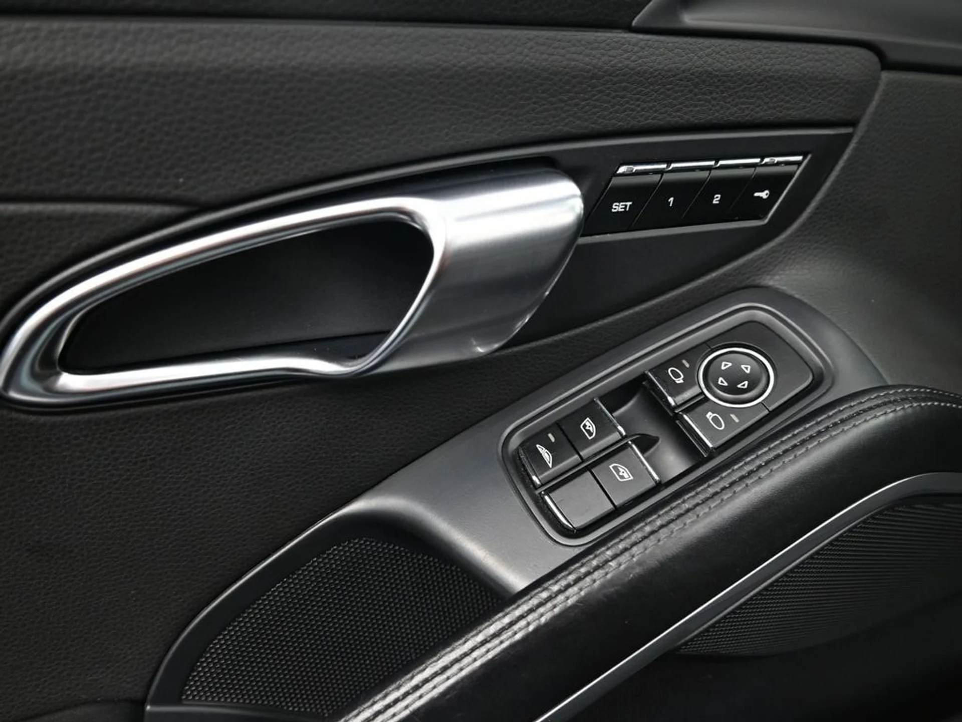 mph015_3089585735_66e4fcb24f99a19981fe7e4b443b91e8x_5bd66c7852